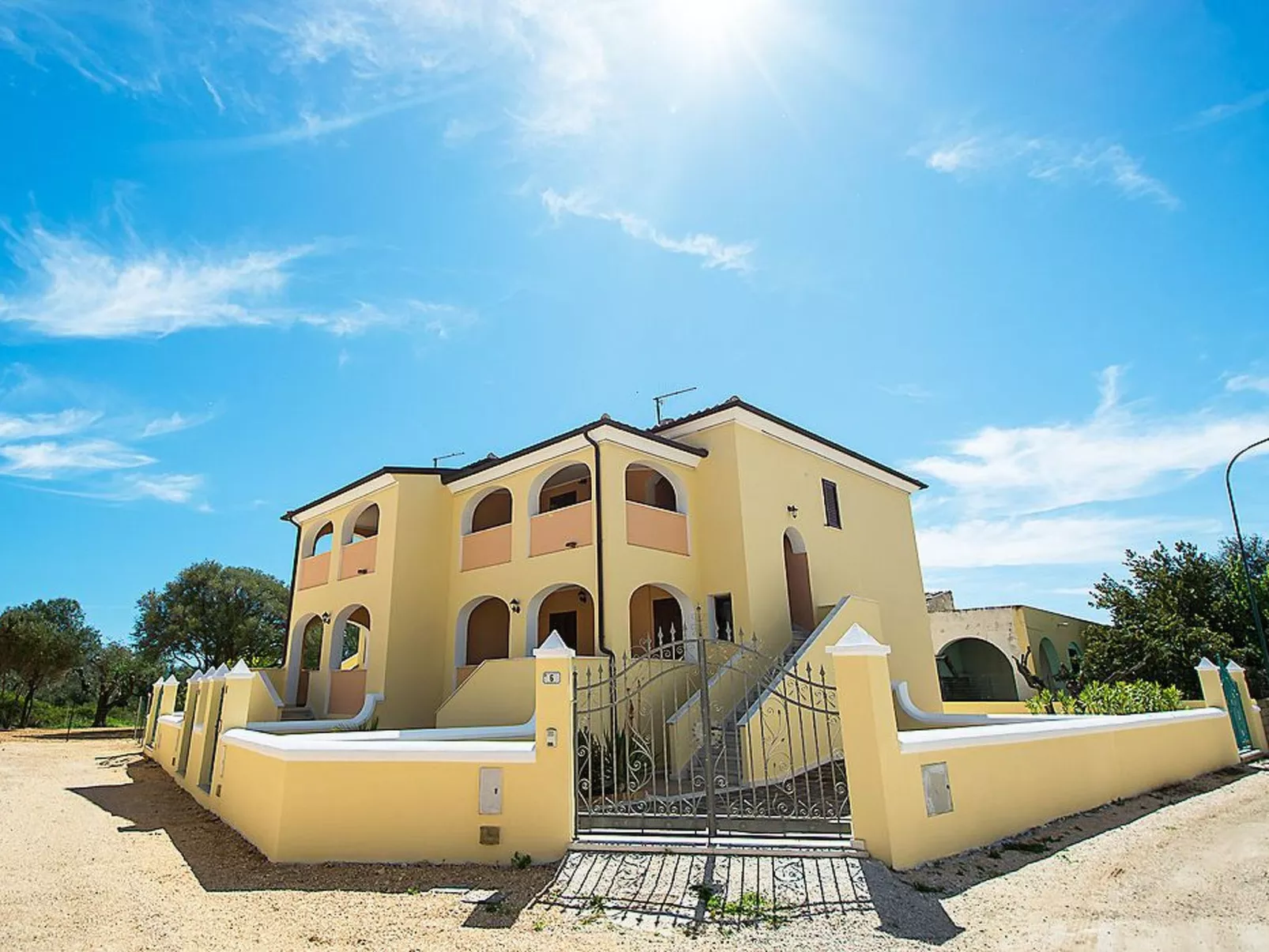 Apt. Orosei 3A, mit gemeinsamem Schwimmbad - Binnen