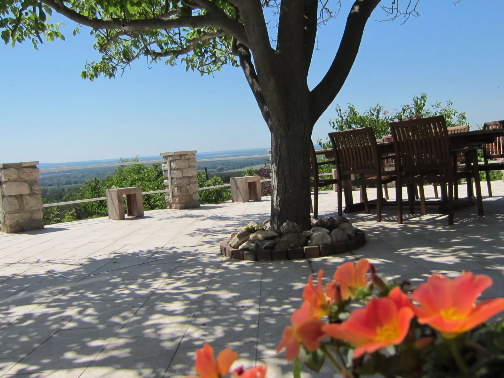 Traditionelle Villa mit Pool und Ausblick - Buiten