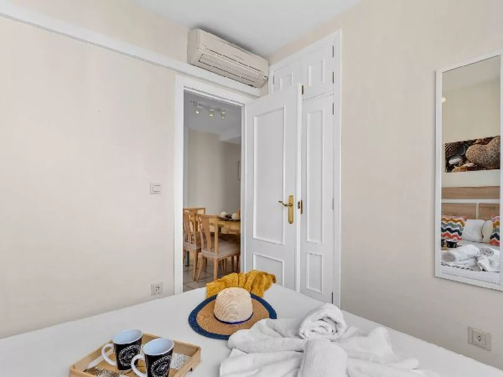 Apartment Aquarium - Plusholidays - Image-tags.info