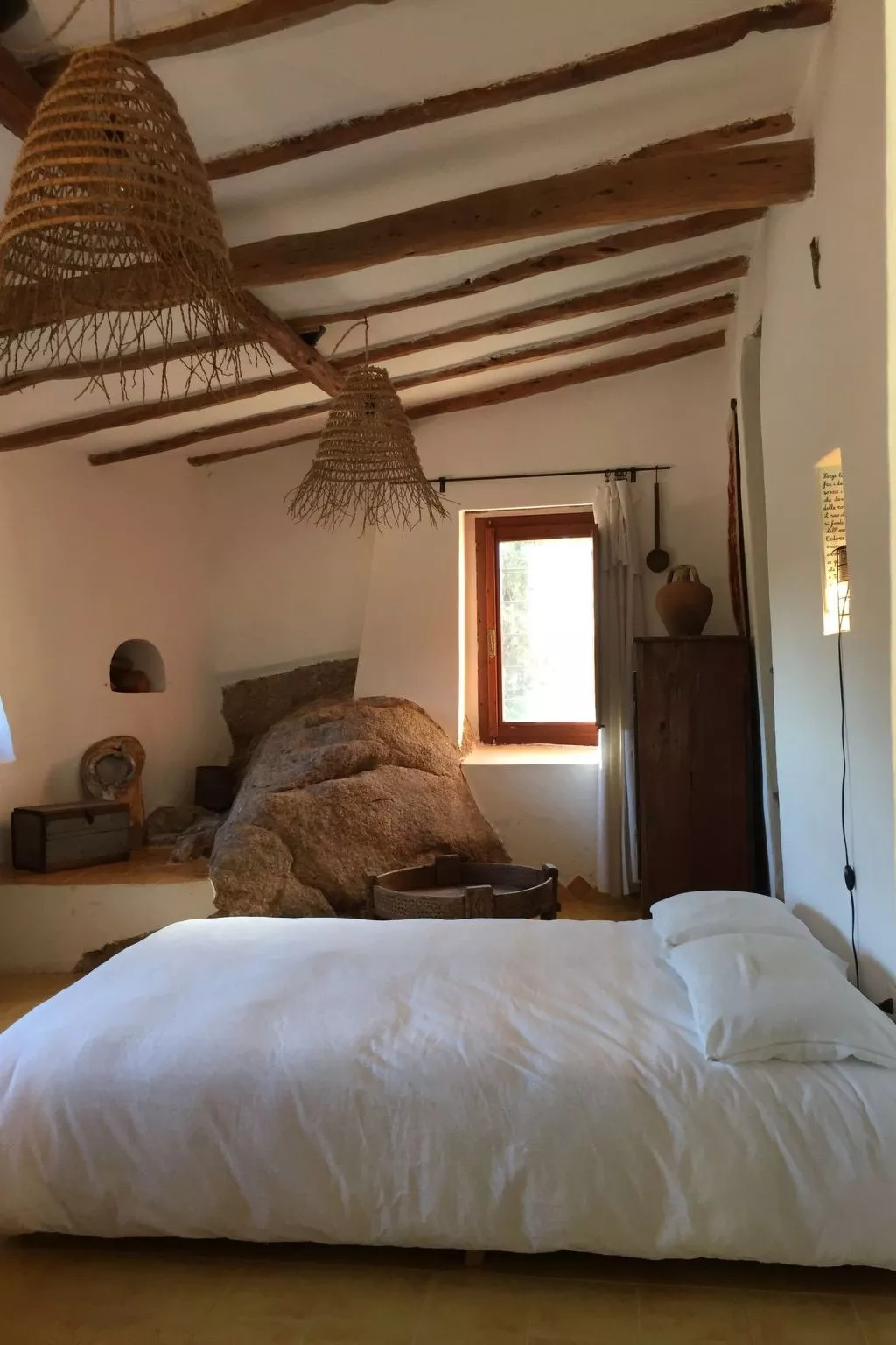 "Cosima" mit Blick auf das Wasser - Binnen