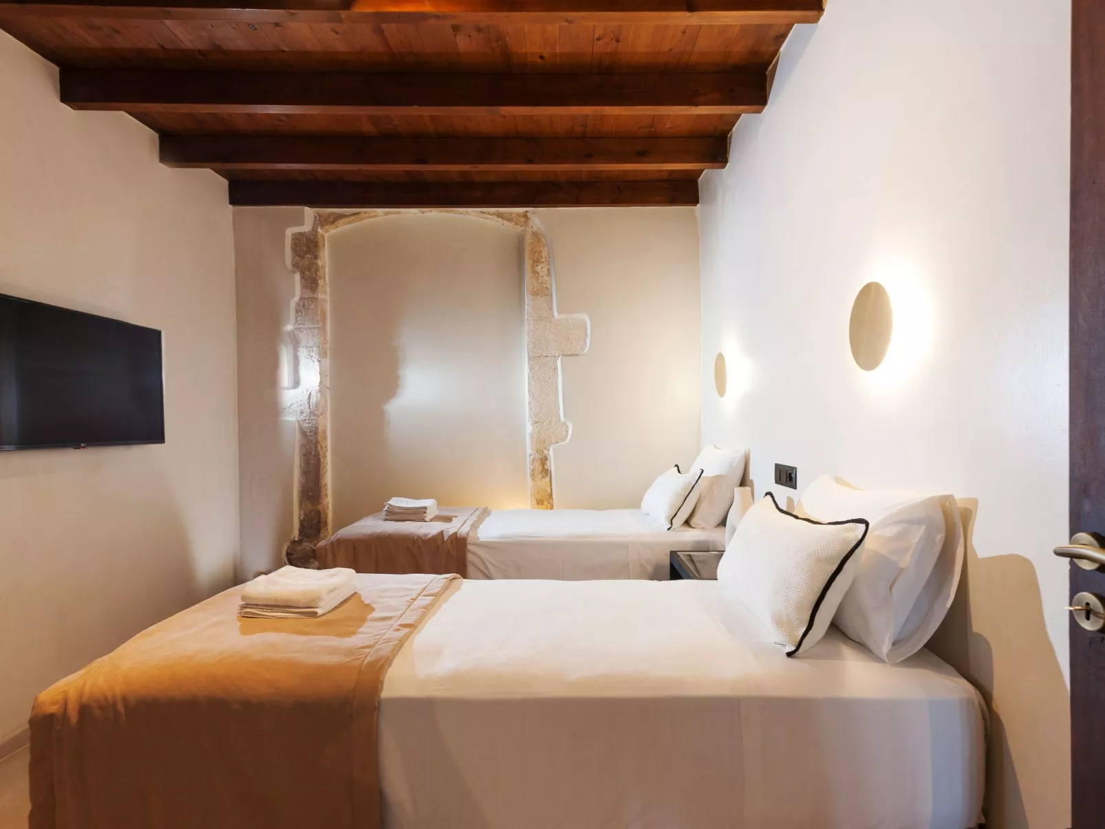 Ali Vafi's Villa - Beheizter Jacuzzi und Innenpool - Image-tags.info