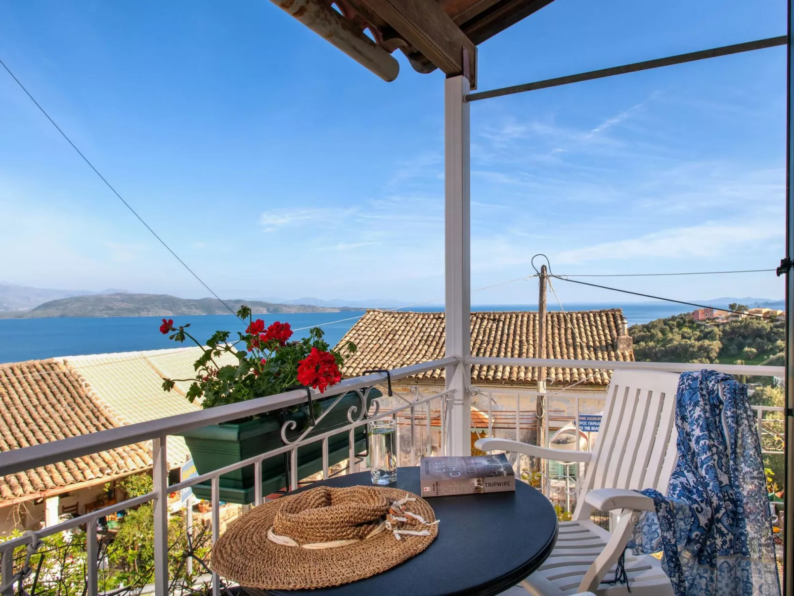 Zwei-Zimmer-Wohnung mit atemberaubender Aussicht - Buiten