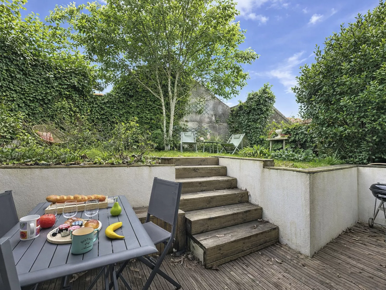 Le Saint Gilles - Buiten