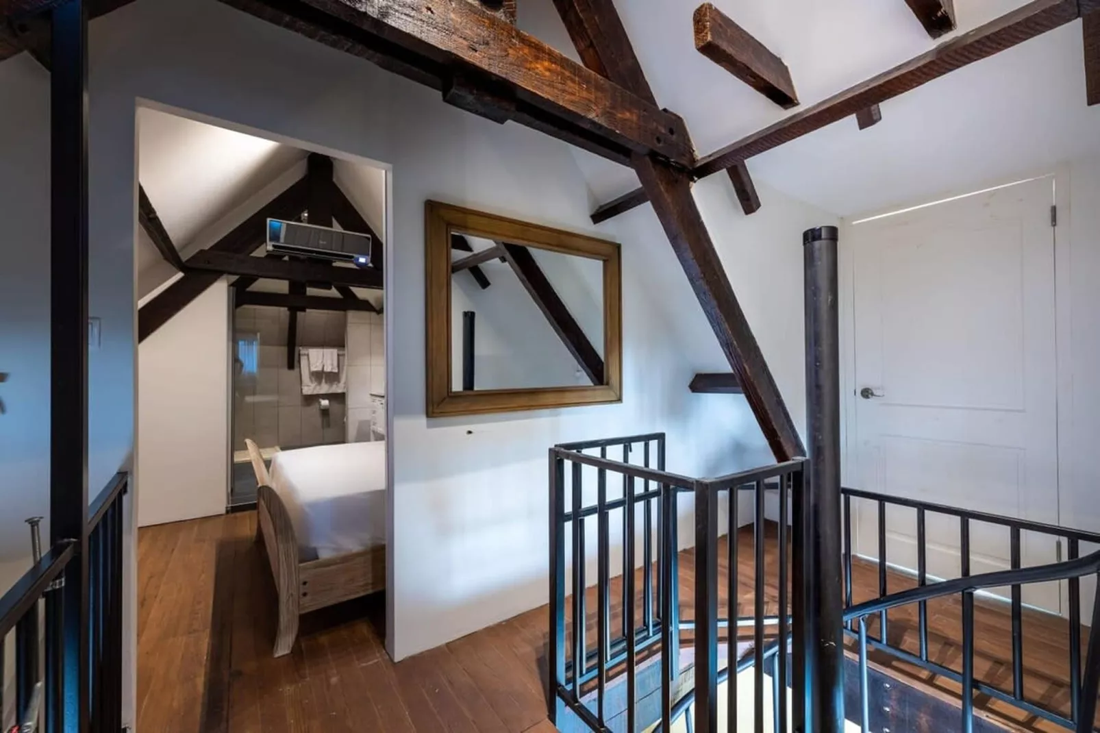 Plaza JoJo C - Overloop