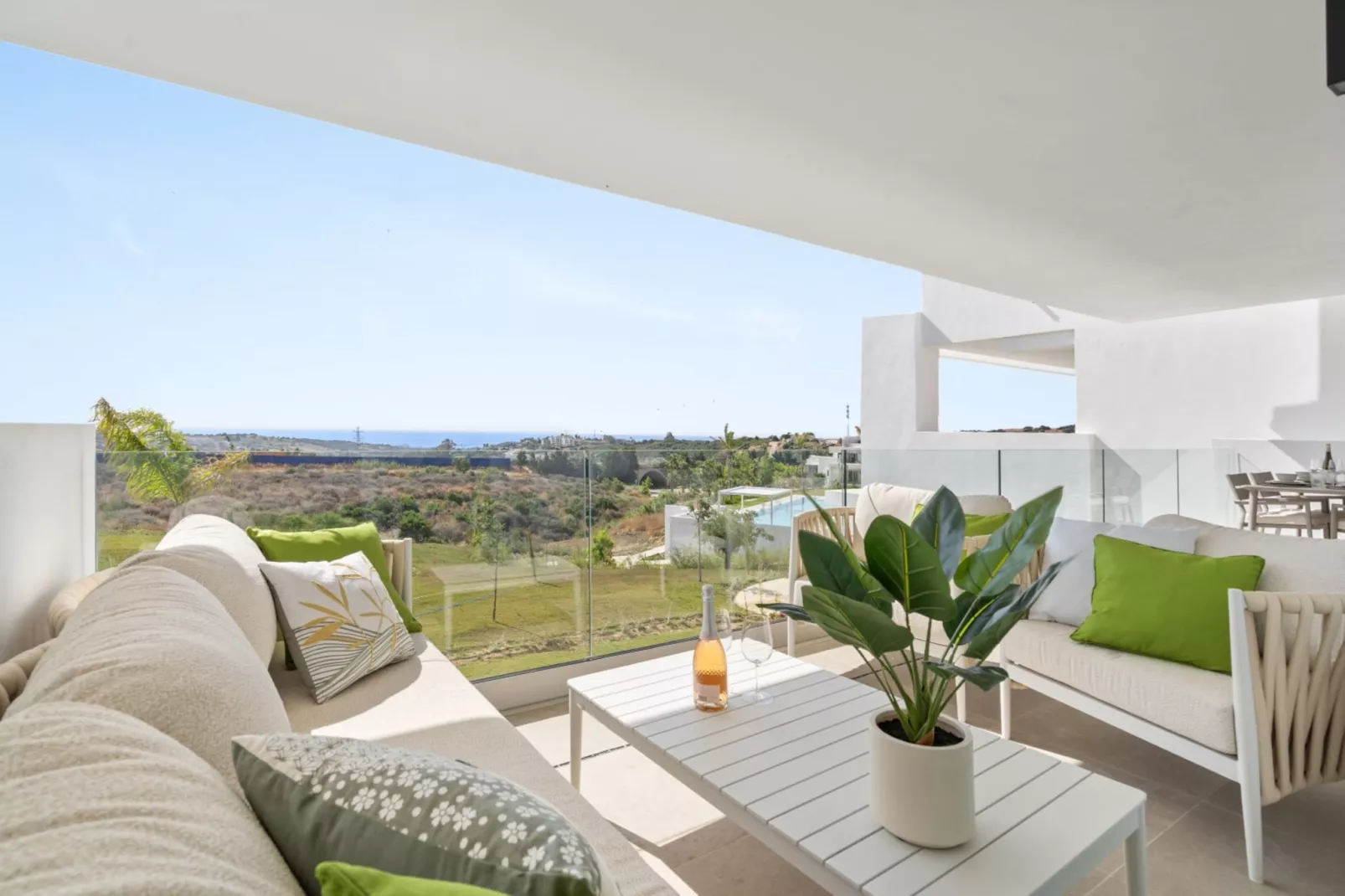 AL4-1911 ESTEPONA - APARTMENT - ALCAZABA LAGOON - Terrasbalkon