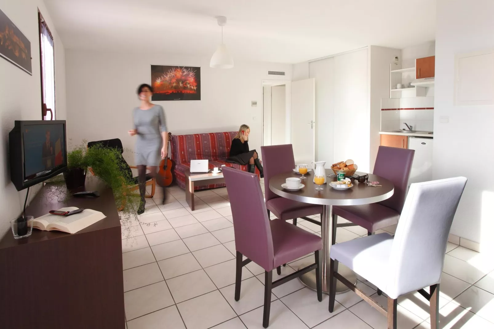 Résidence la Barbacane Carcassonne / T2 / 4 pers - Eetkamer