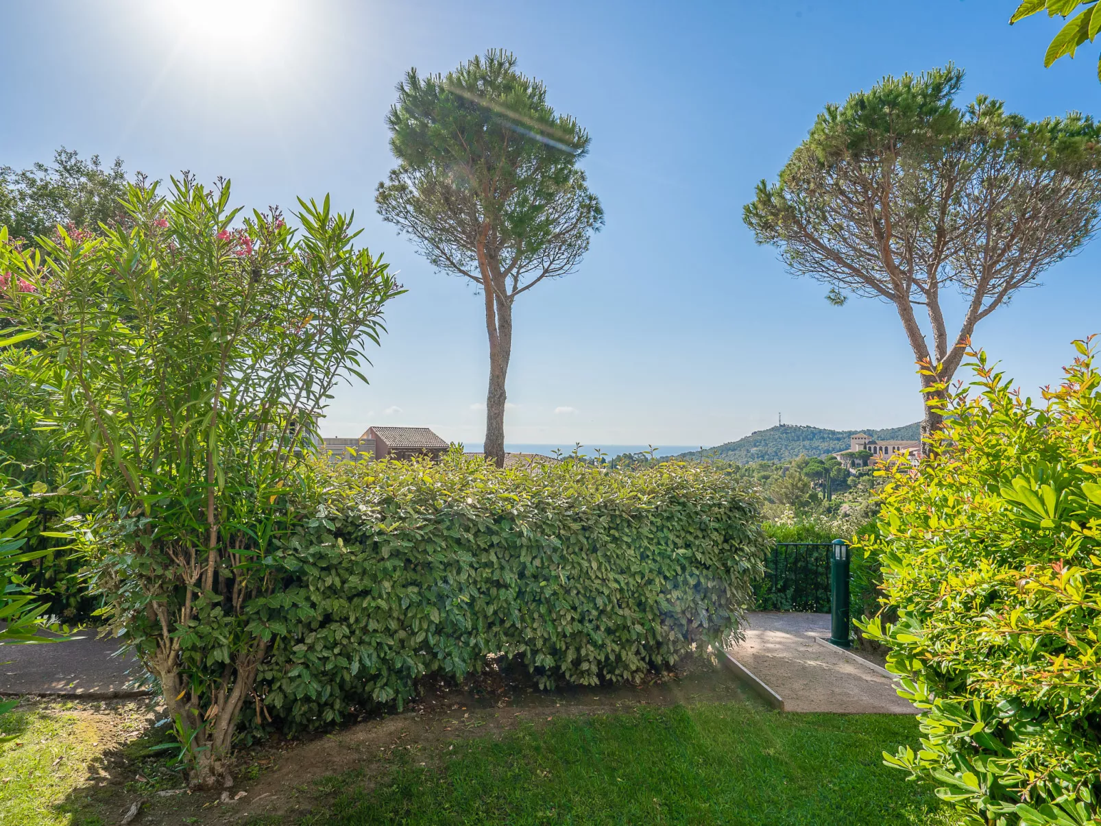 L'Esquinade (G3 033) - Buiten