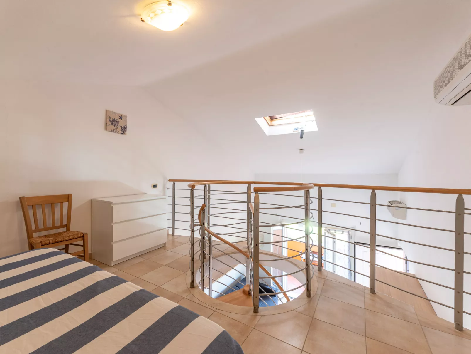 Aba Village - Binnen