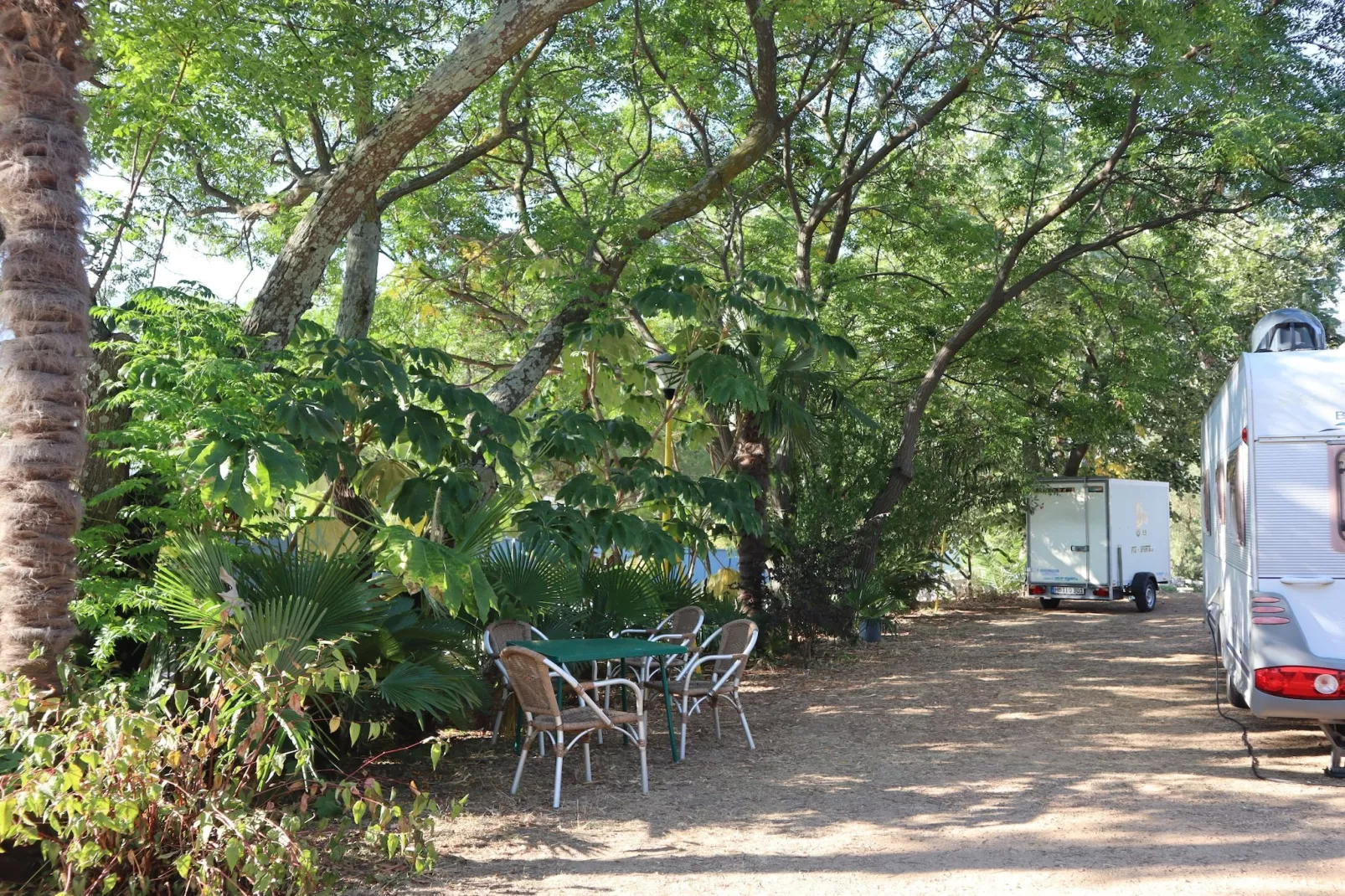Six-bed room 2 - Buitenlucht