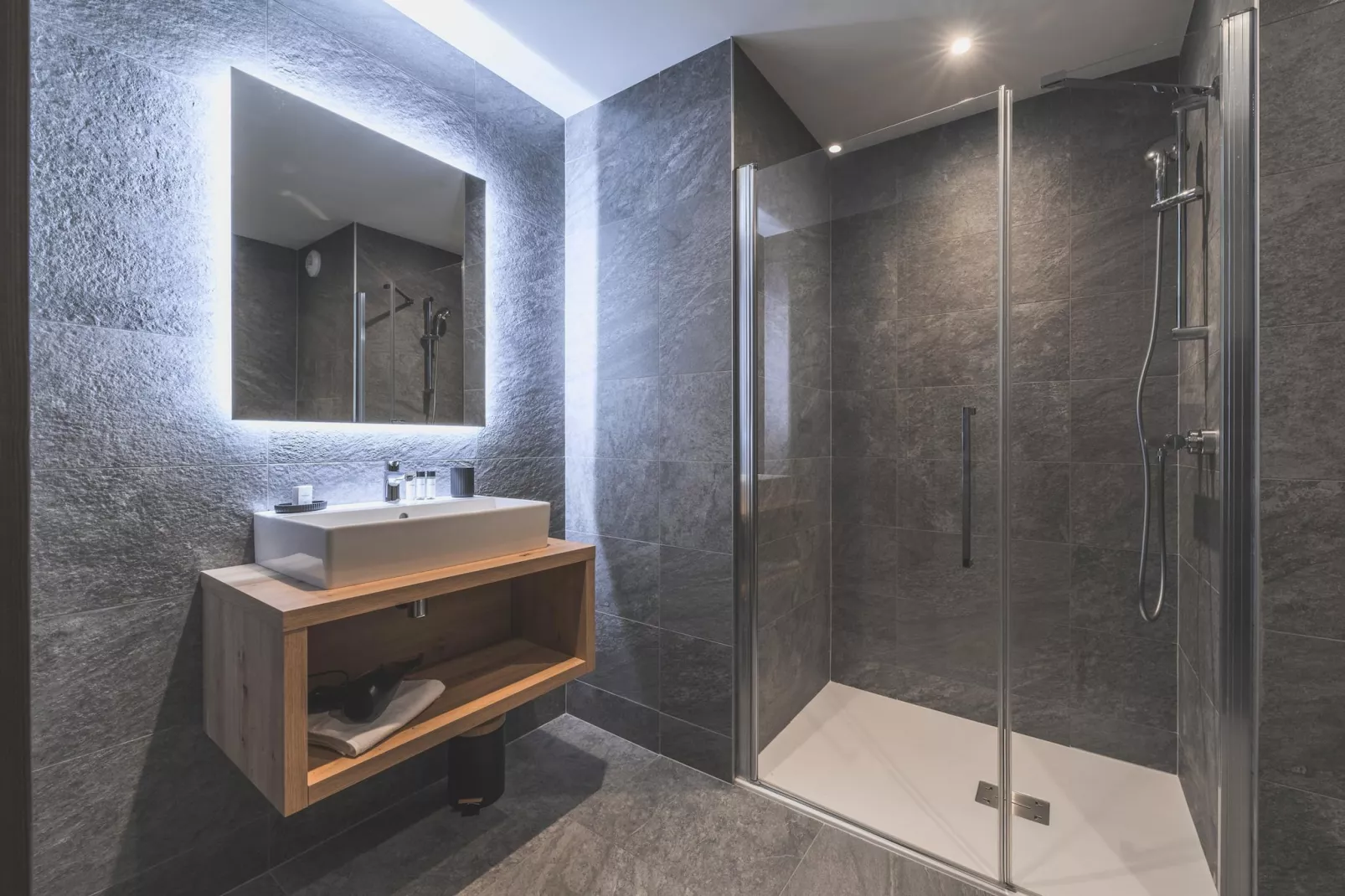 PLAN PEISEY Le Quartz A24S - Badkamer