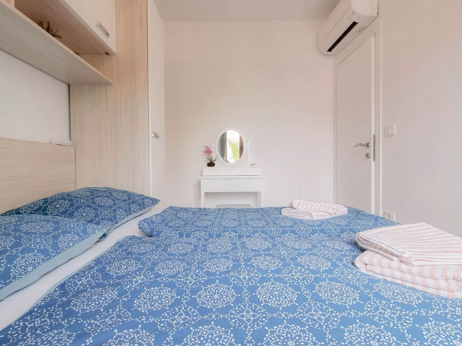 Für 4 Personen ca. 50 m&sup2; in Novigrad, Adriaküste Kroatien (Westküste von I - Image-tags.info