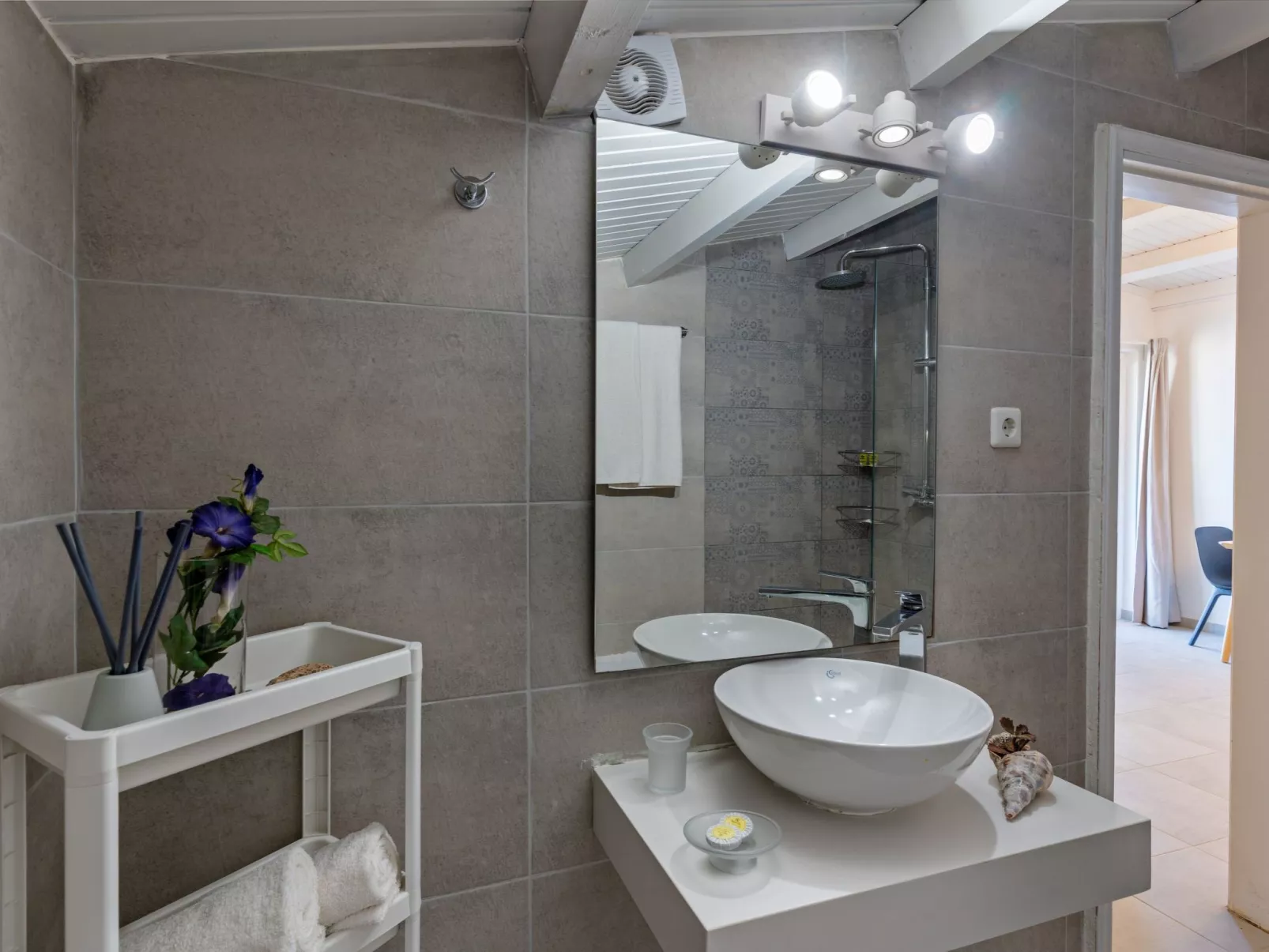 Mit Doppelbett und einer Dachterrasse - Image-tags.info