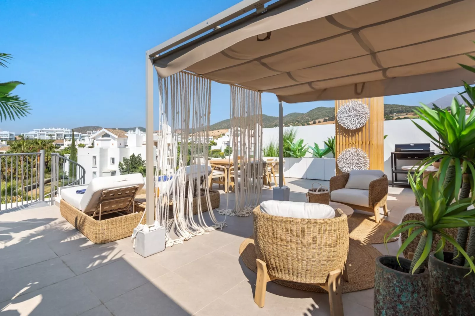 AL4-2025 ESTEPONA - APARTMENT - ALCAZABA LAGOON - Terrasbalkon