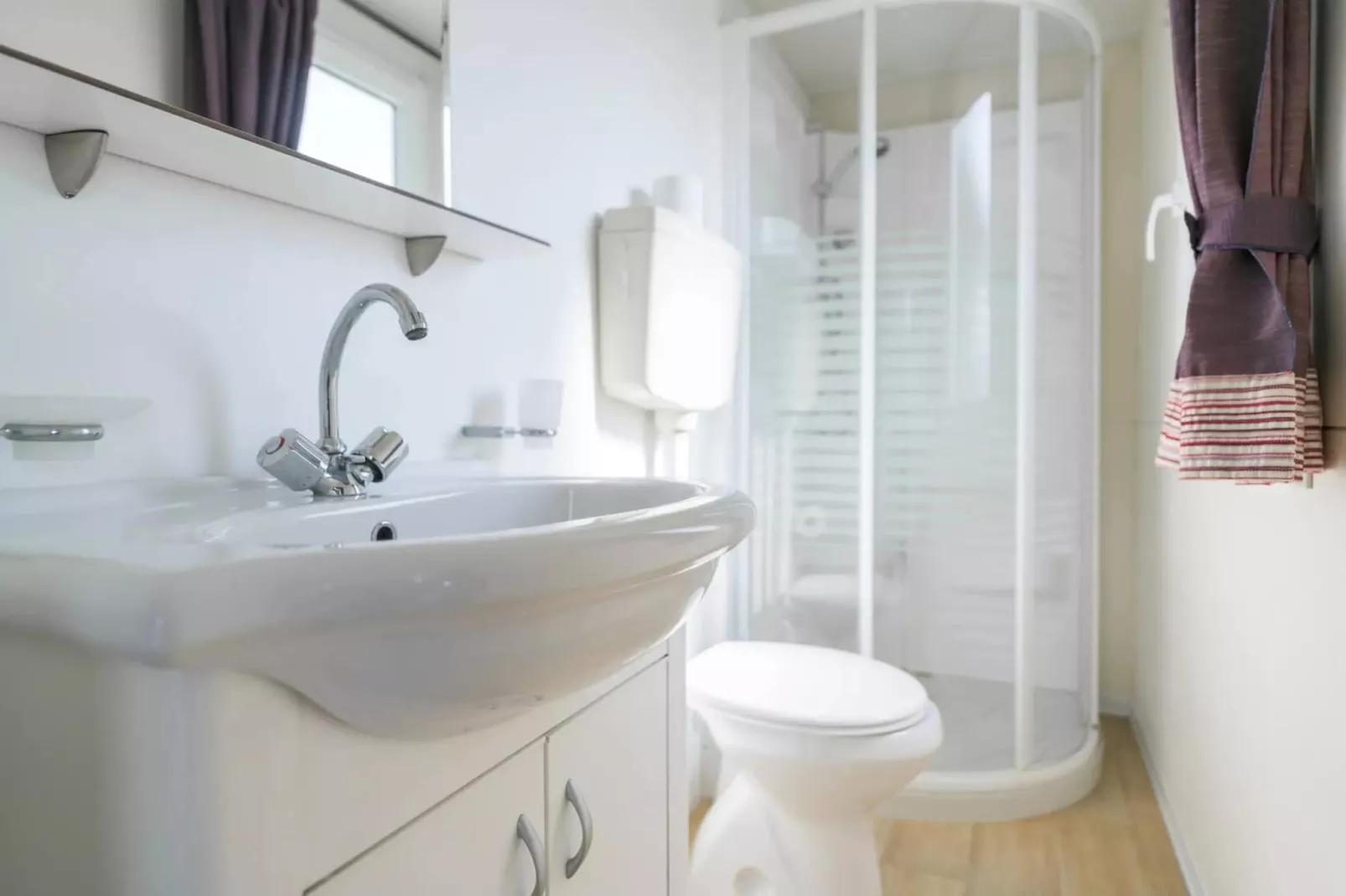 Camping Fontanelle  - Mobile Home Standard Plus - Badkamer