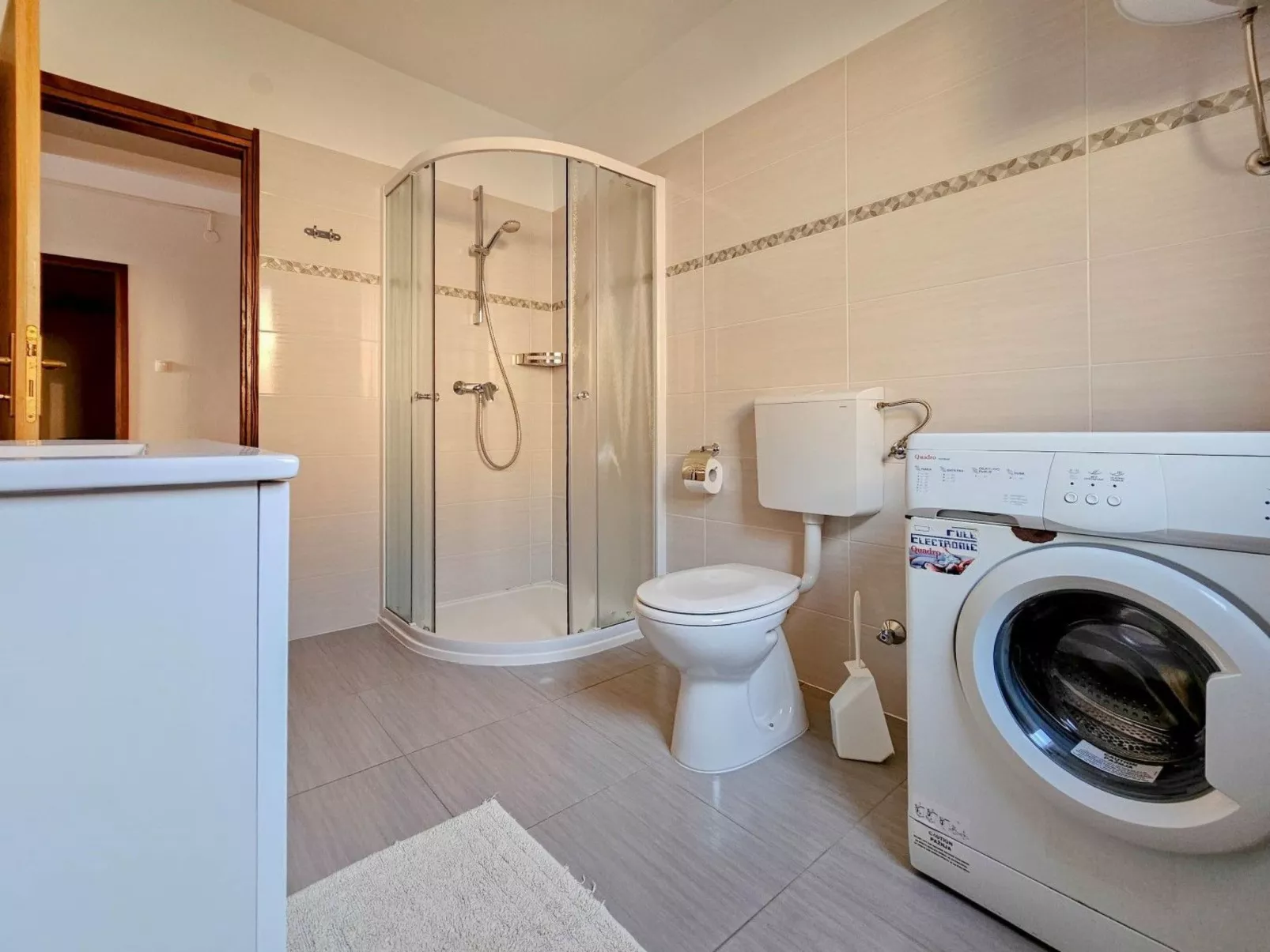 Wohnung "Maja" mit Terrasse - Binnen