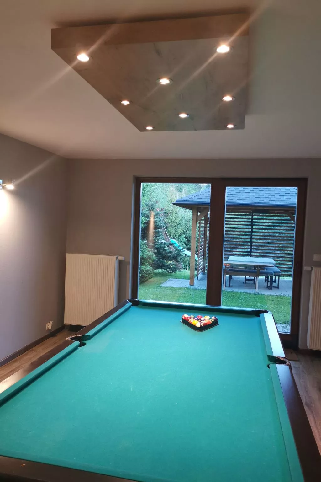 In den Bergen, Villa mit Panoramaterrasse - Binnen