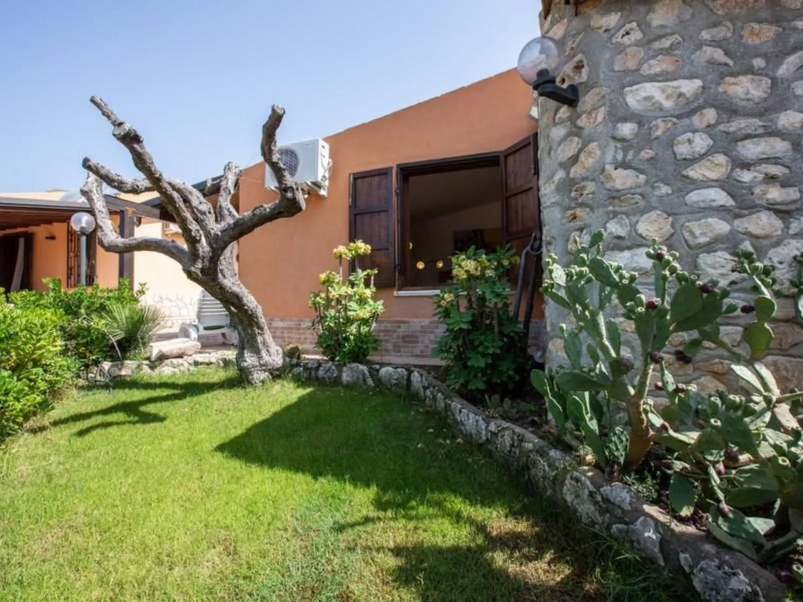 Ferienvilla mit privatem Pool für 7 Personen mit Garten - Buiten