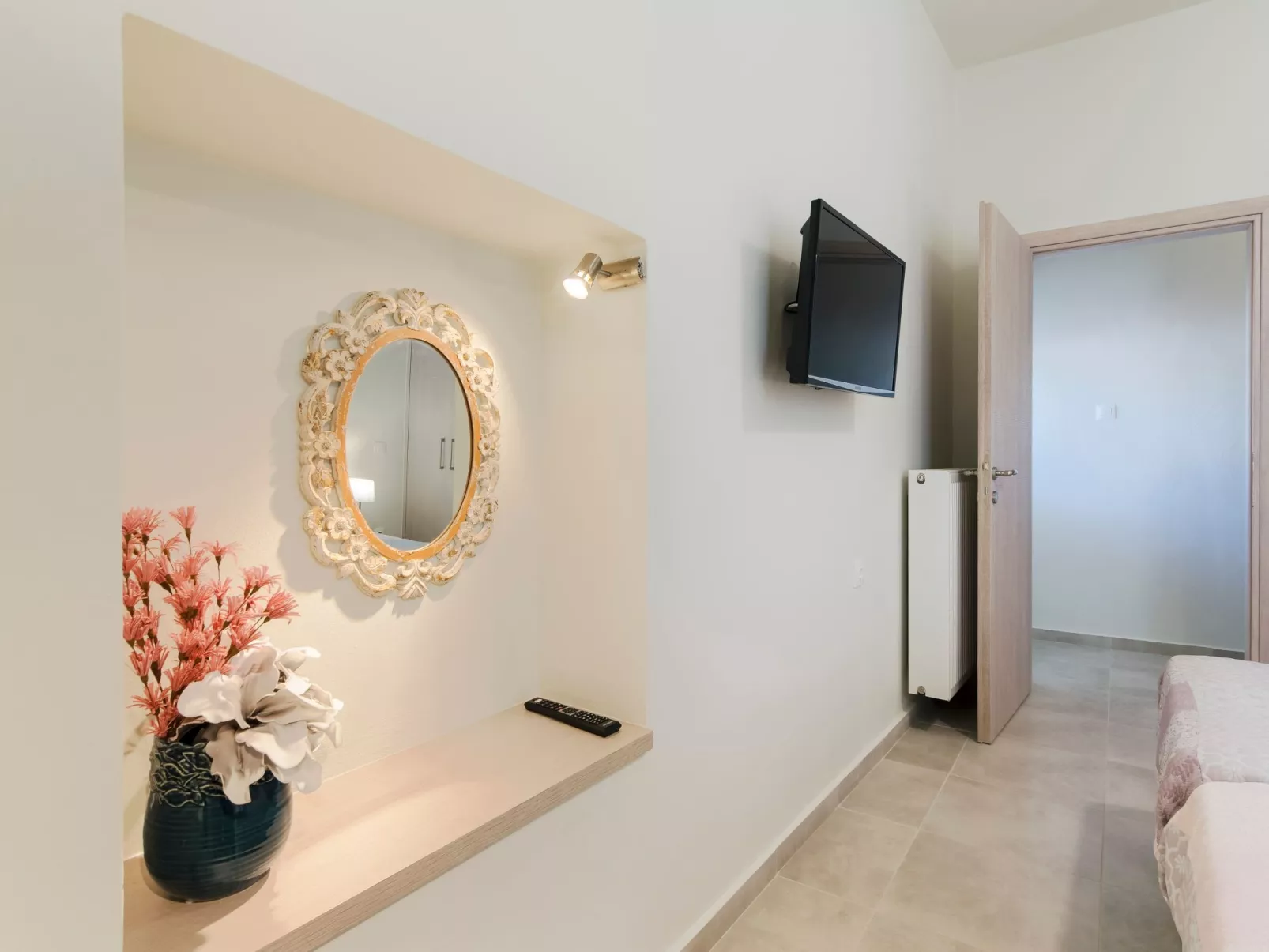 Leny's Seaside House - Image-tags.info