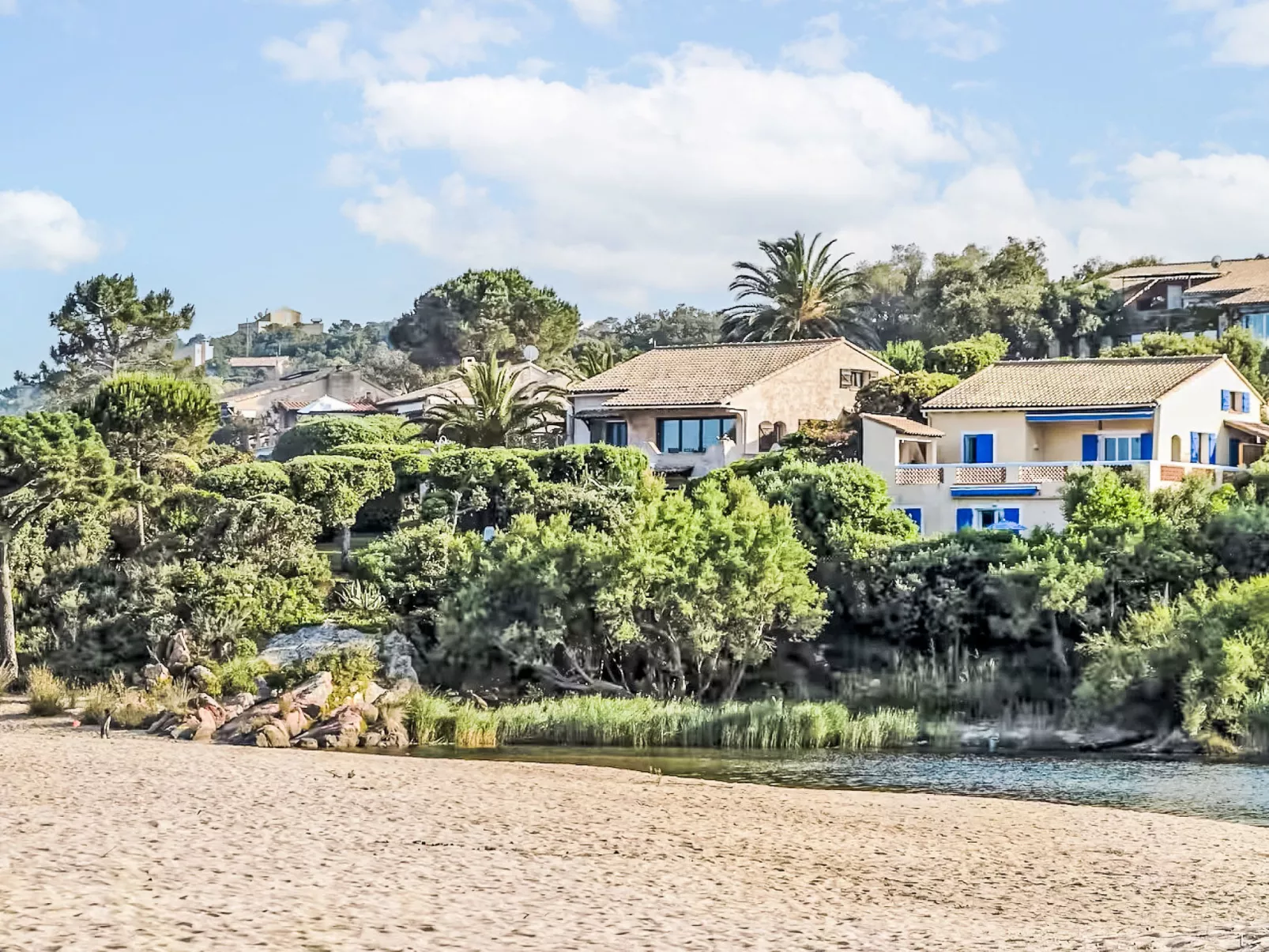 Haut Casa Blue - Buiten