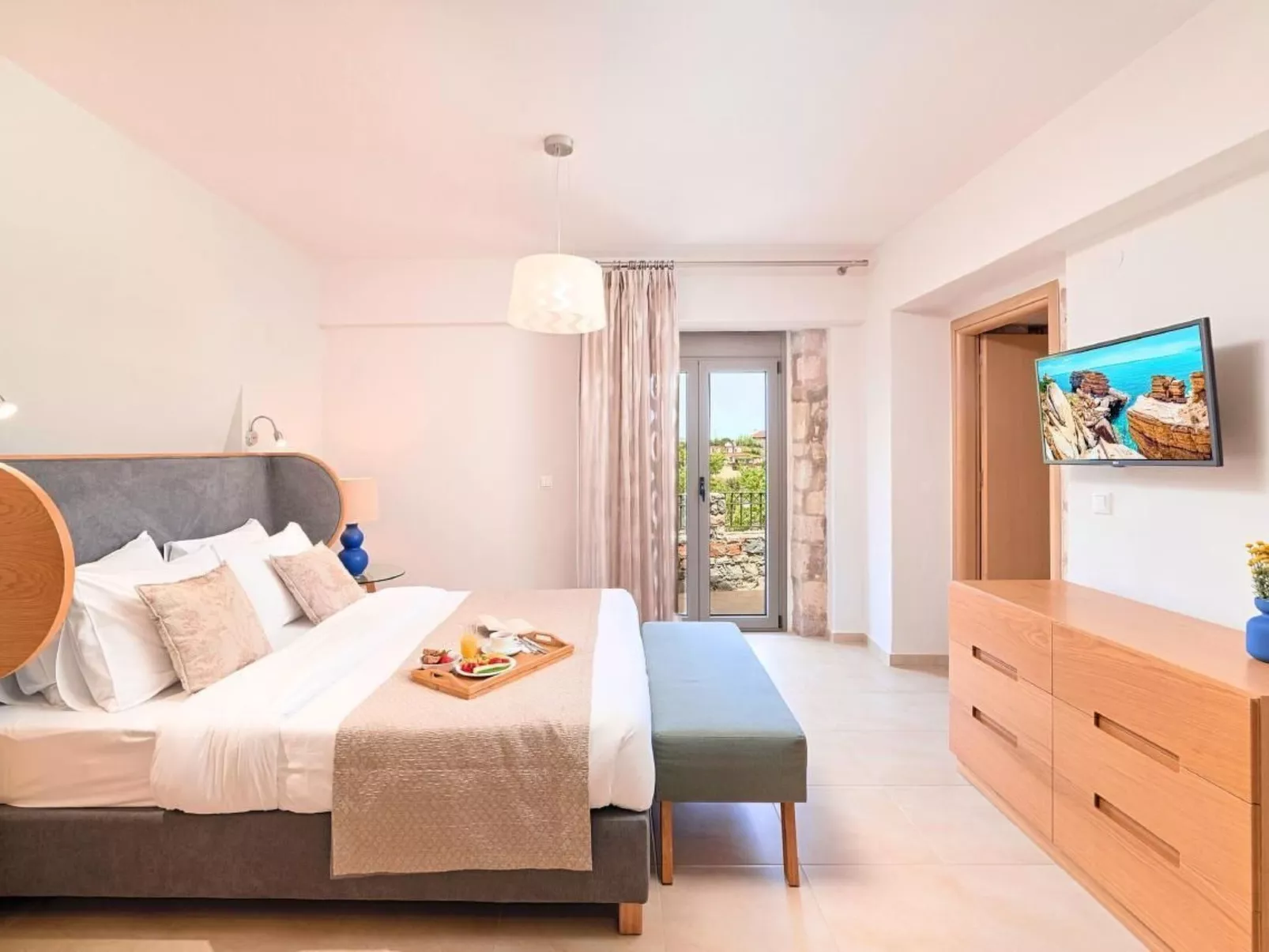 "Acrothea Villa Beheizter Pool" - Binnen