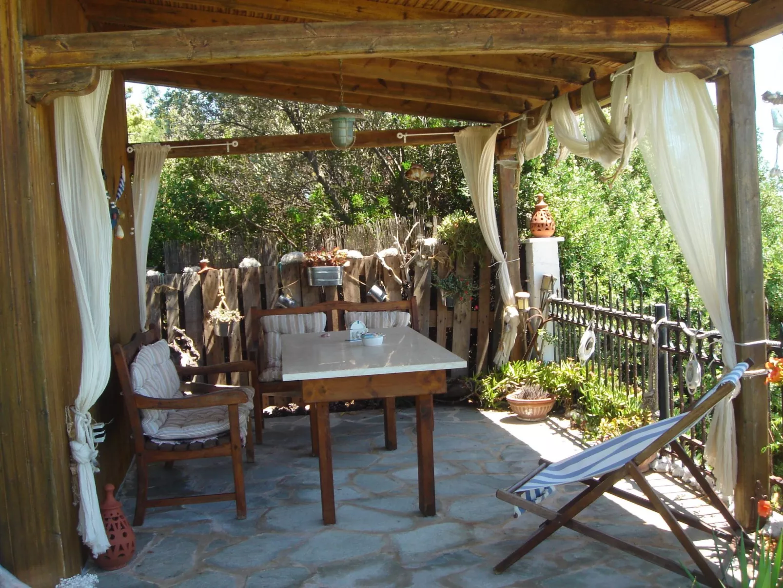 Aus dem Garten direkt an den Strand - Buiten