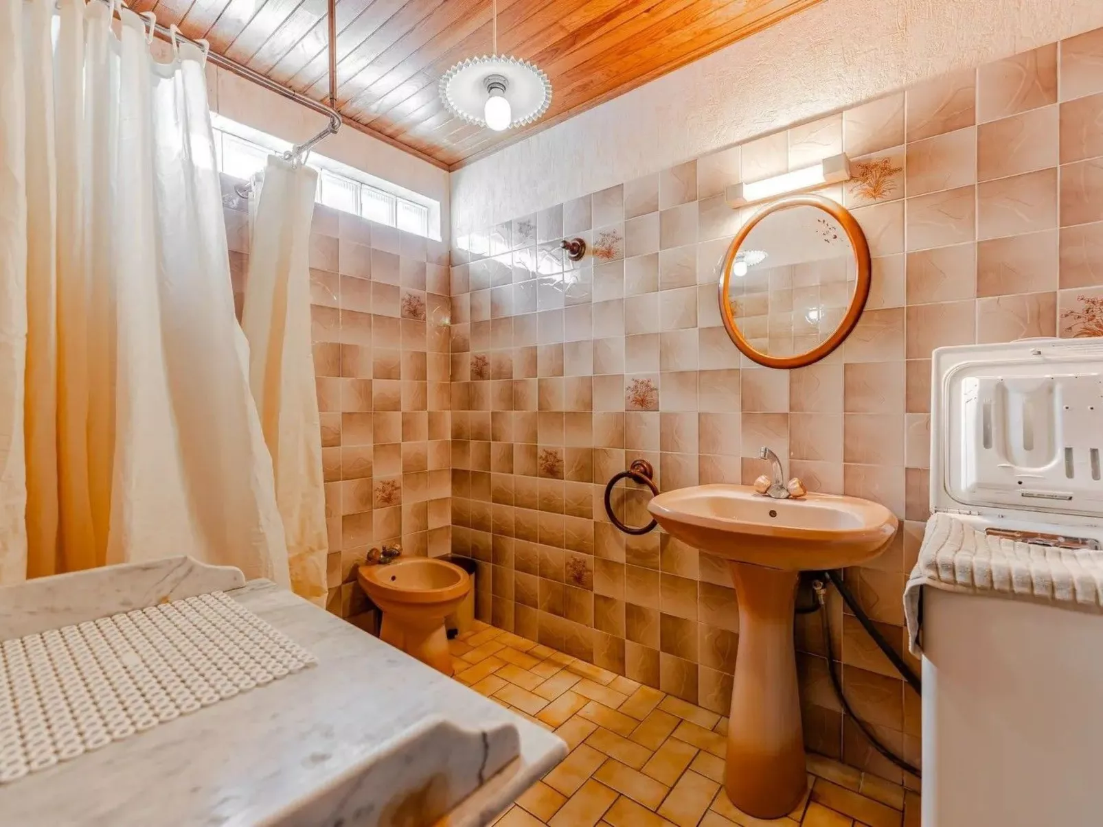 Ideal gelegenes Haus in ruhiger Lage - Binnen