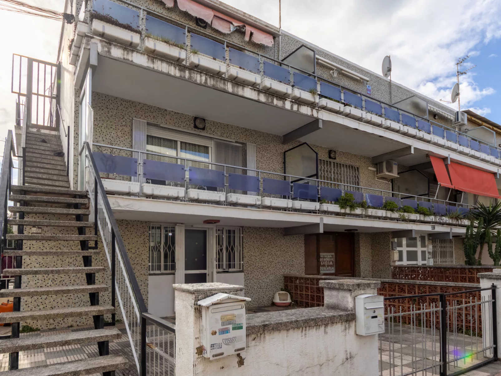 Tomas de Victoria - Buiten