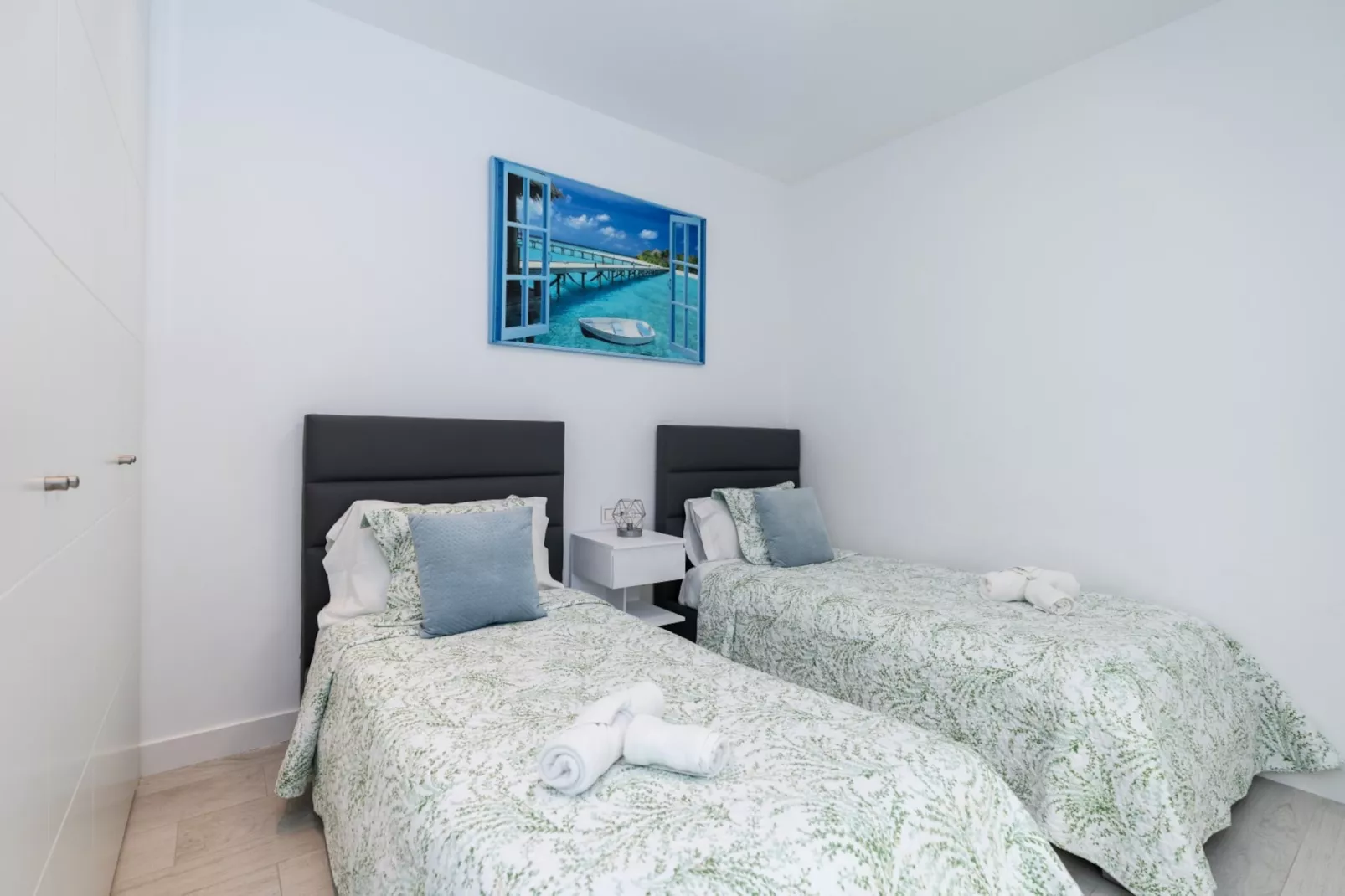 Elegant 2-Bed Apartment | Alcazaba Lagoon (1604) - Slaapkamer