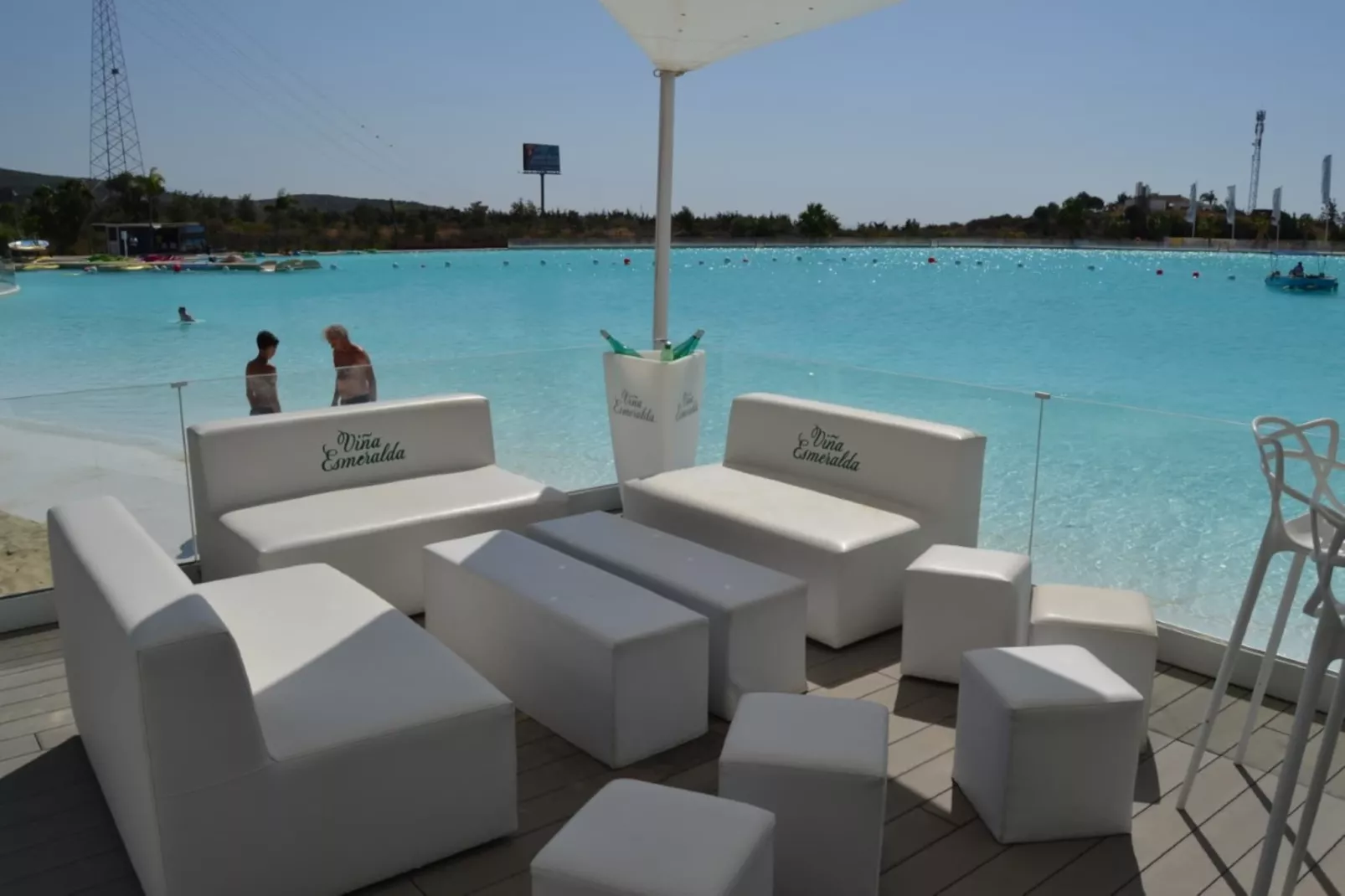 Stylish 2-bed Apartment ALCAZABA LAGOON (2011) - Terrasbalkon