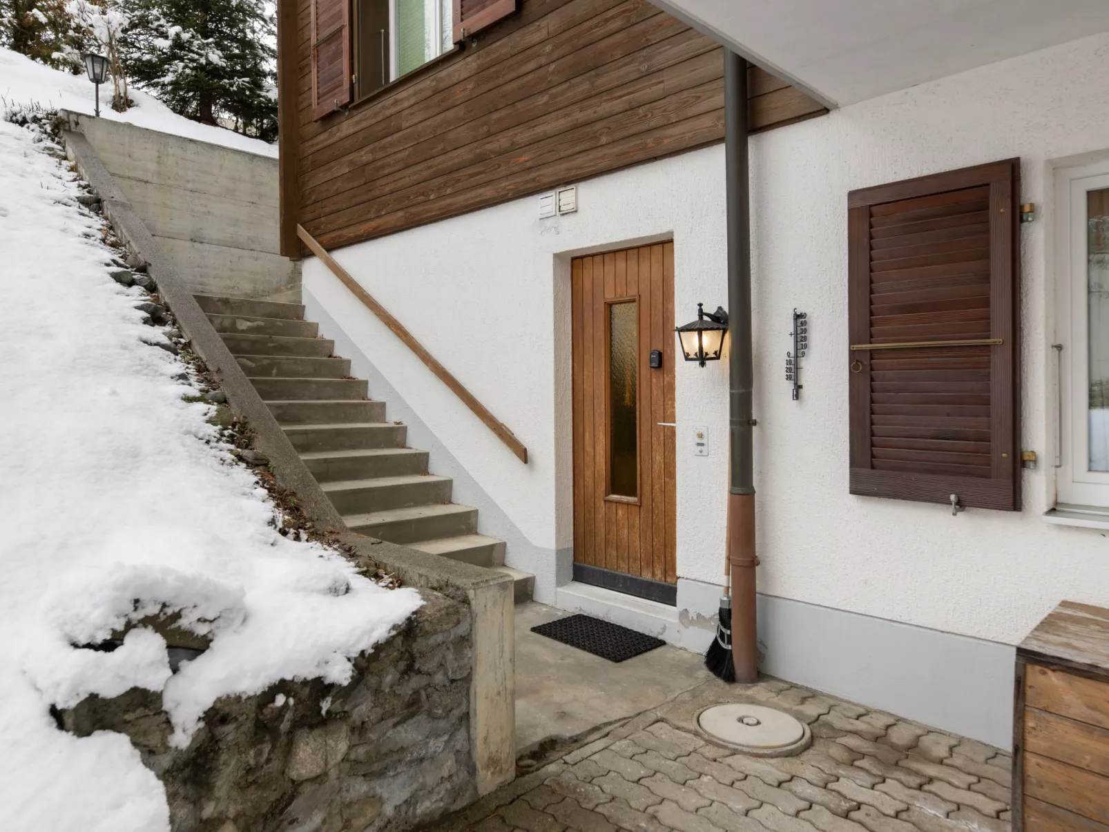 Chalet Almis-Bödeli - Buiten