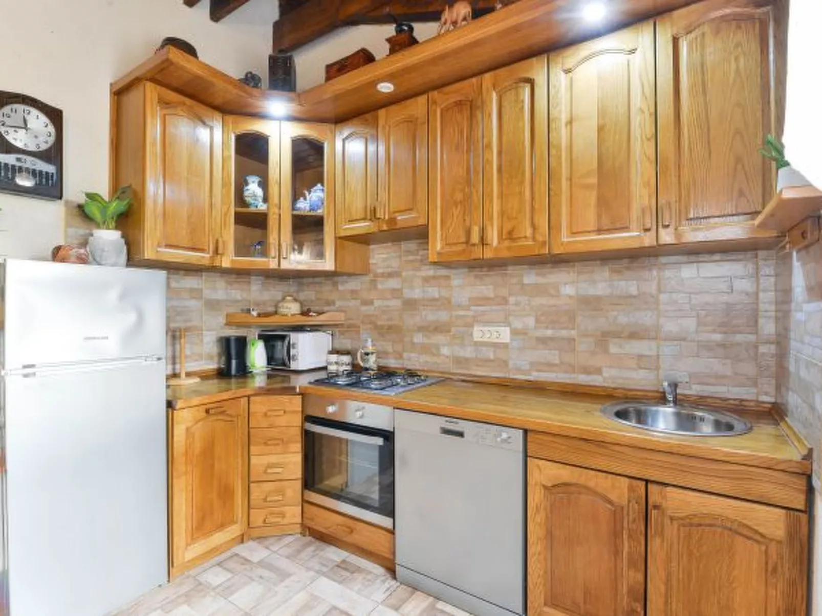 Villa Callista with Pool - Image-tags.info