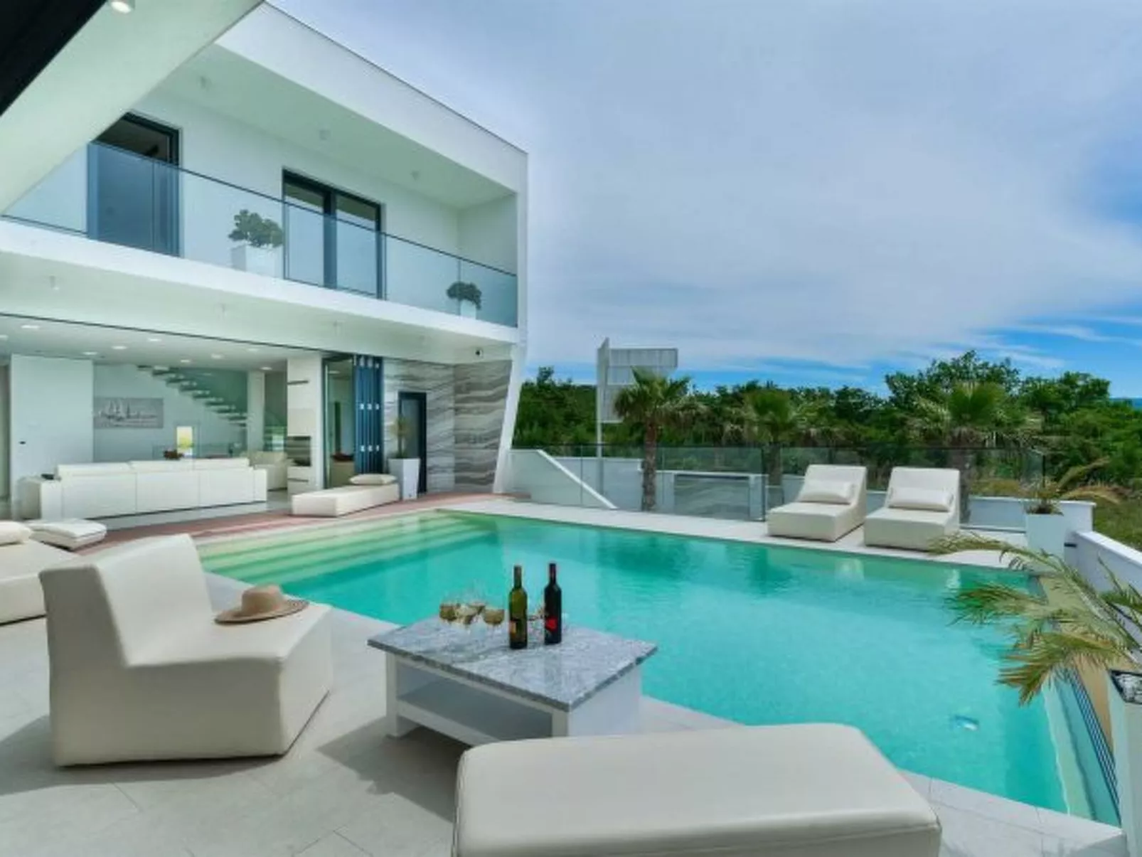 Luxury Villa Michele with infinity pool - Image-tags.info