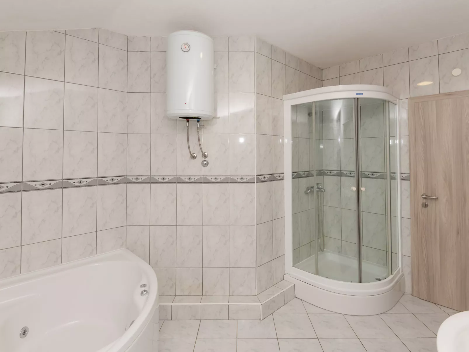 Matanovi dvori - Binnen