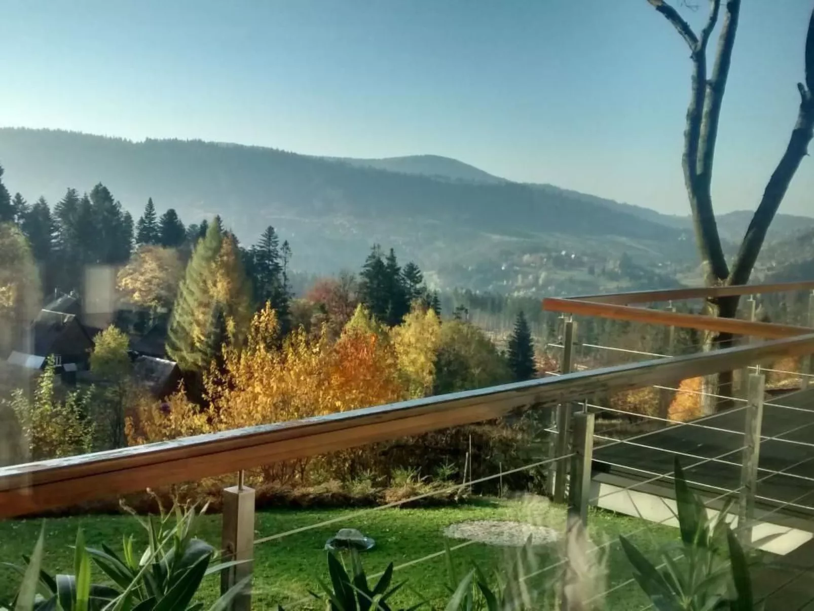 In den Bergen, Villa mit Panoramaterrasse - Buiten