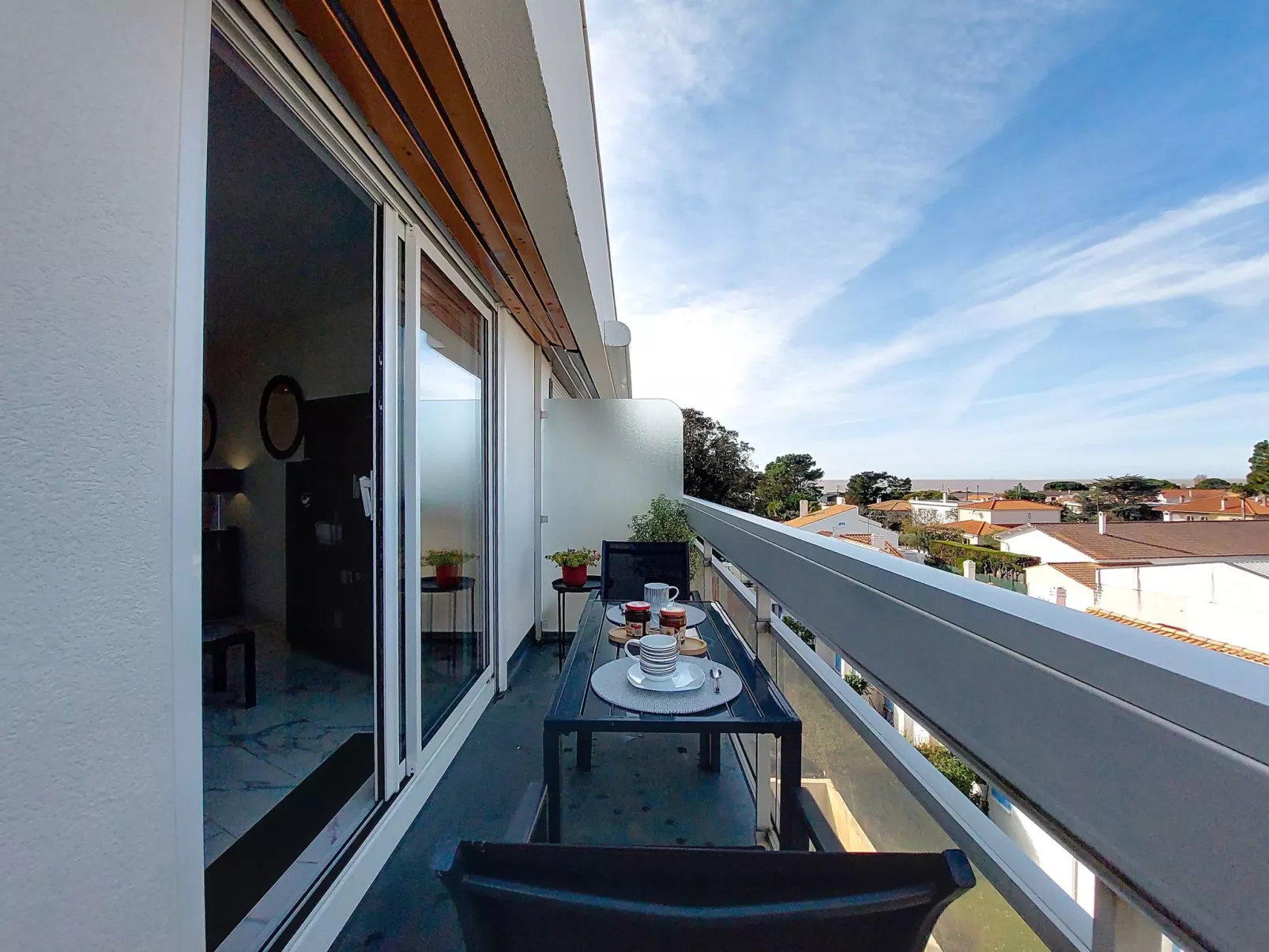 La Frégate - Buiten