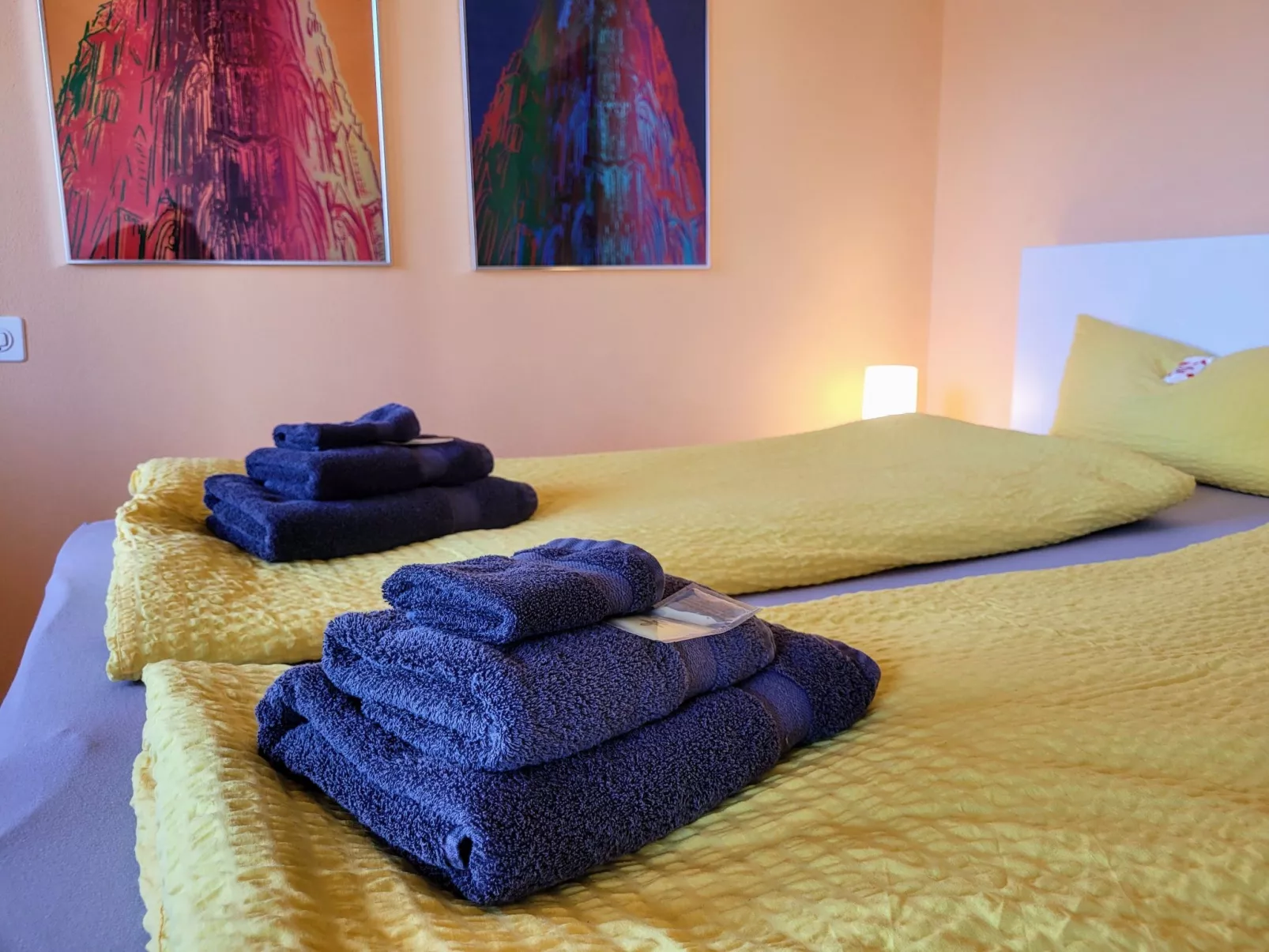 Mit Bergblick - Binnen