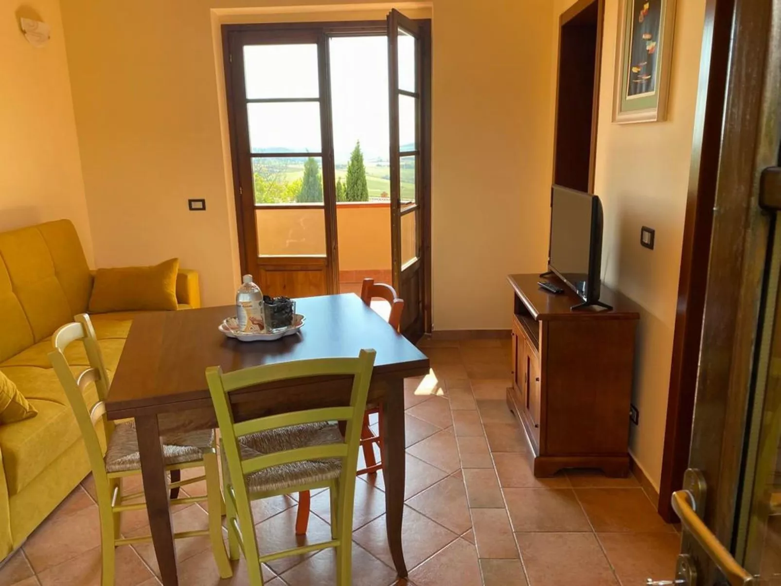 Pieve pomaia trilo flach - Binnen