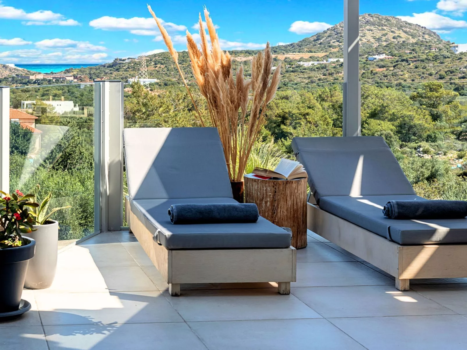 Olivengrüne Villa mit privatem beheiztem Pool - Image-tags.info