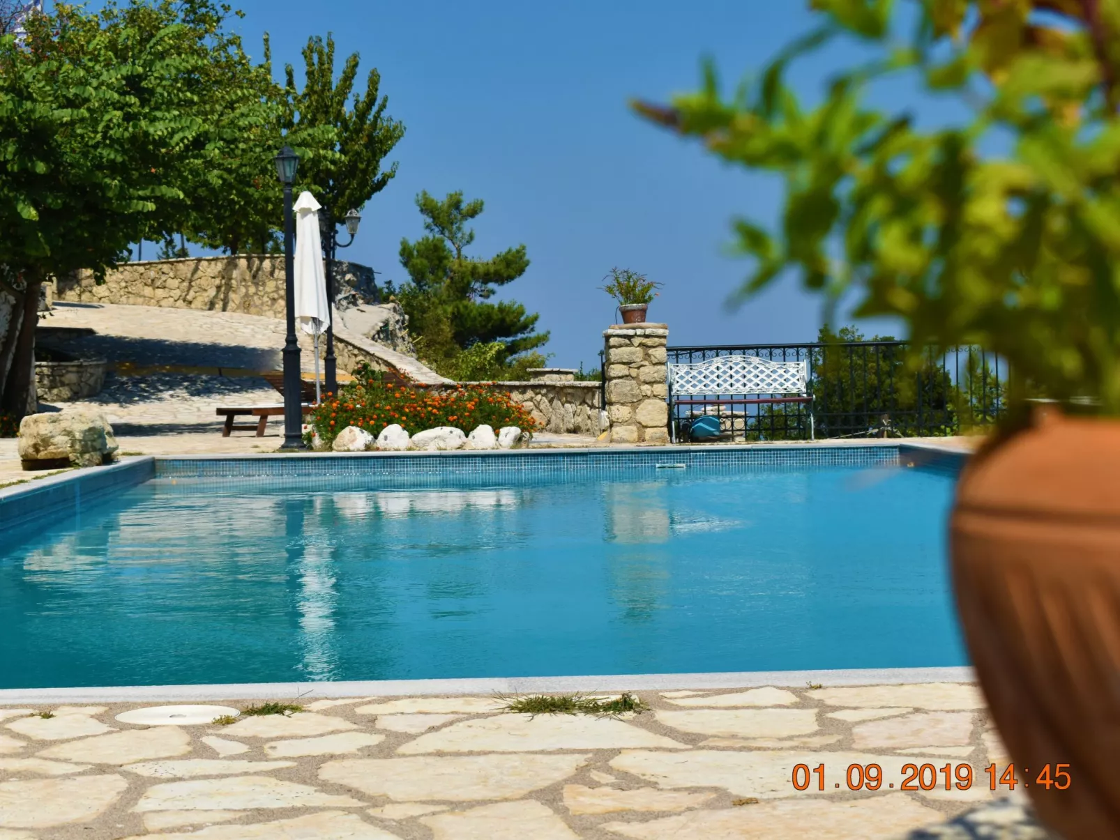 Sommer Dafnopanagia Luxusstudio Ourania - Image-tags.info