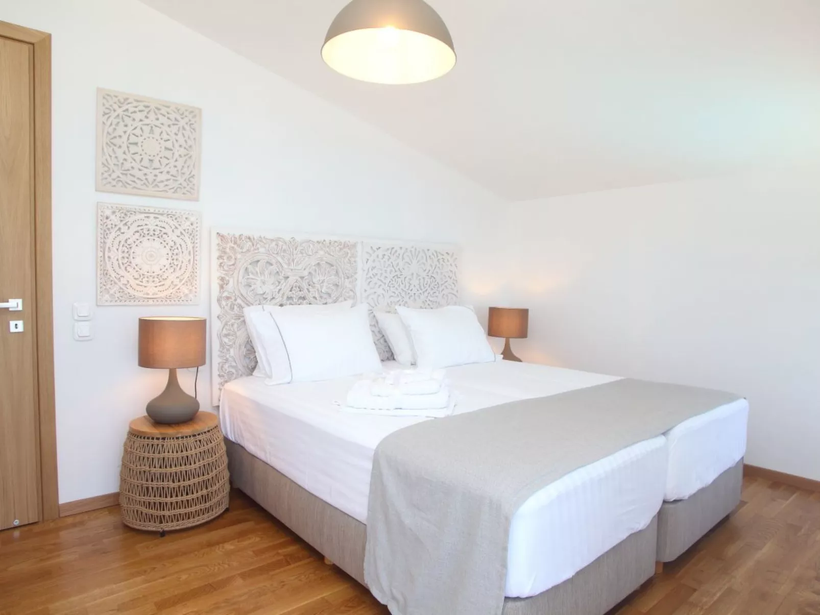 "Capro" mit Infinity-Pool - Image-tags.info