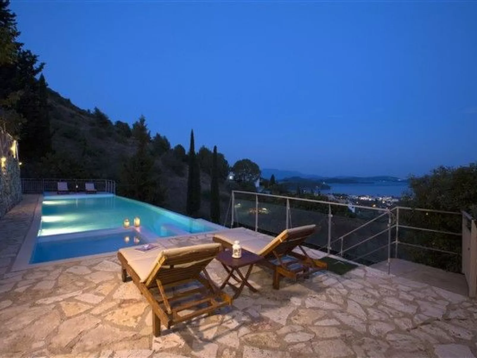 Finca "Iris" mit Infinity-Pool - Buiten