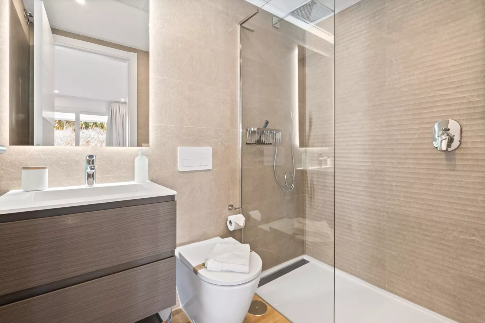 Stylish 4 Pers. Apt. ALCAZABO LAGOON (2005/06) - Badkamer