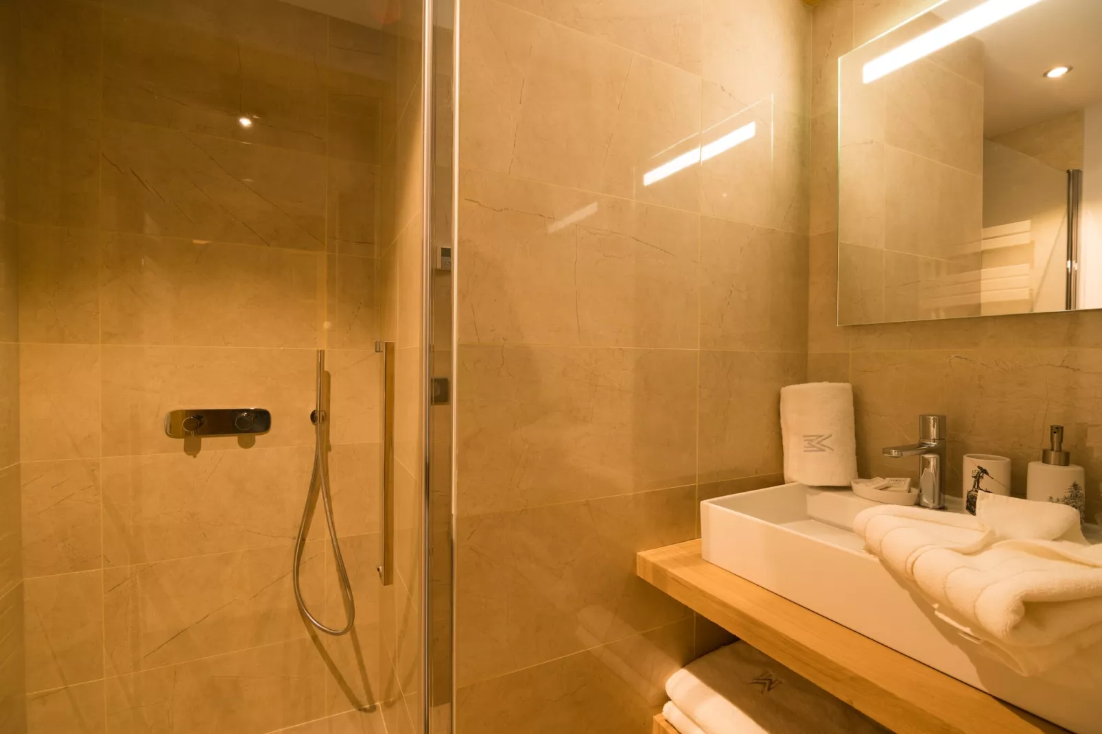 Les Portes de Megève 9 - Badkamer