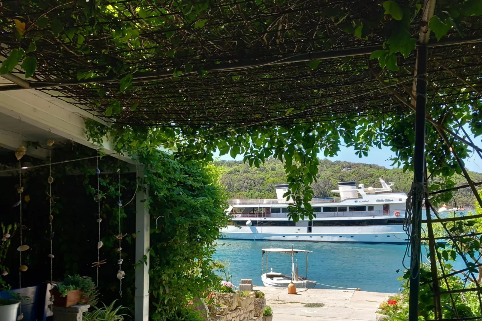 Guest House Green Corner Supetarska Draga - One Bedroom Apartment With Balcony and Sea View - Uitzicht