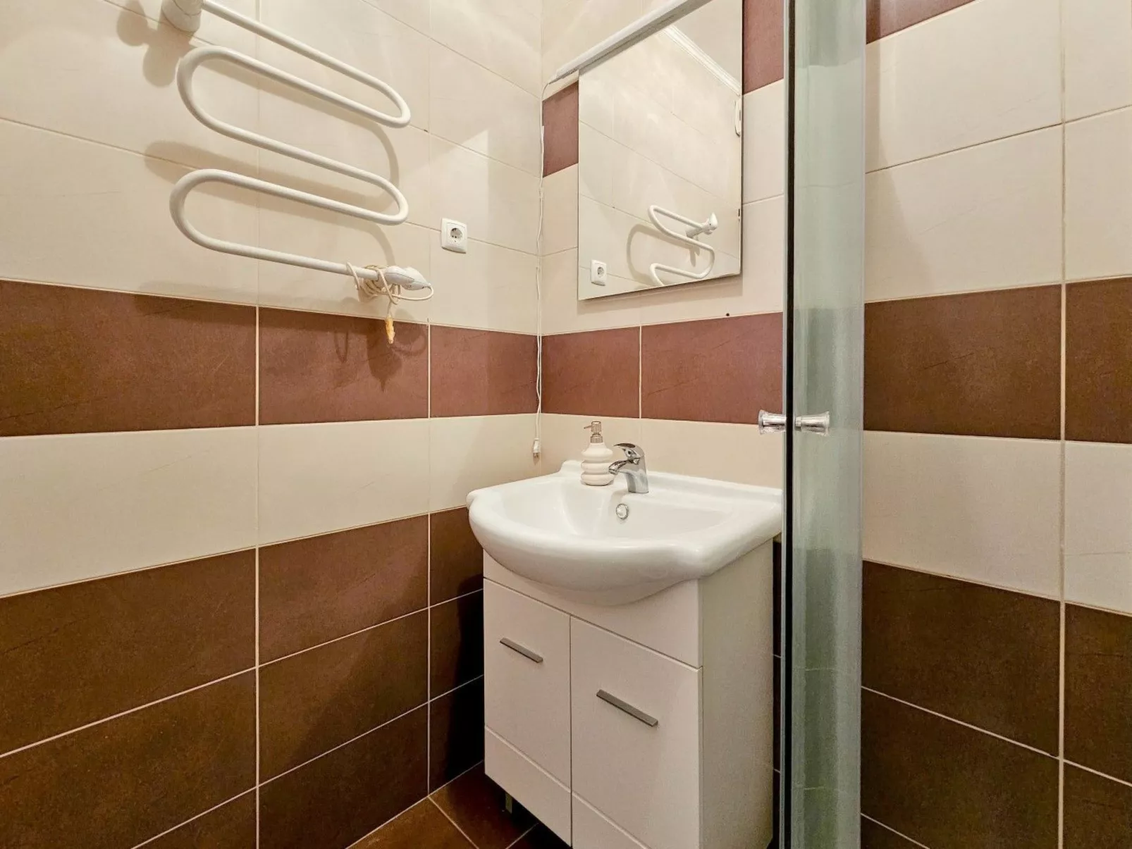 "Pintar 2" direkt am Strand - Binnen