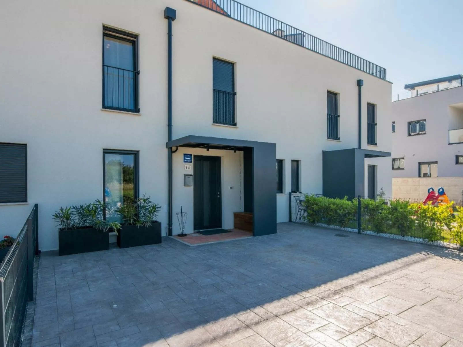 Für 6 Personen ca. 130 m&sup2; in Novigrad, Adriaküste Kroatien (Westküste von - Buiten