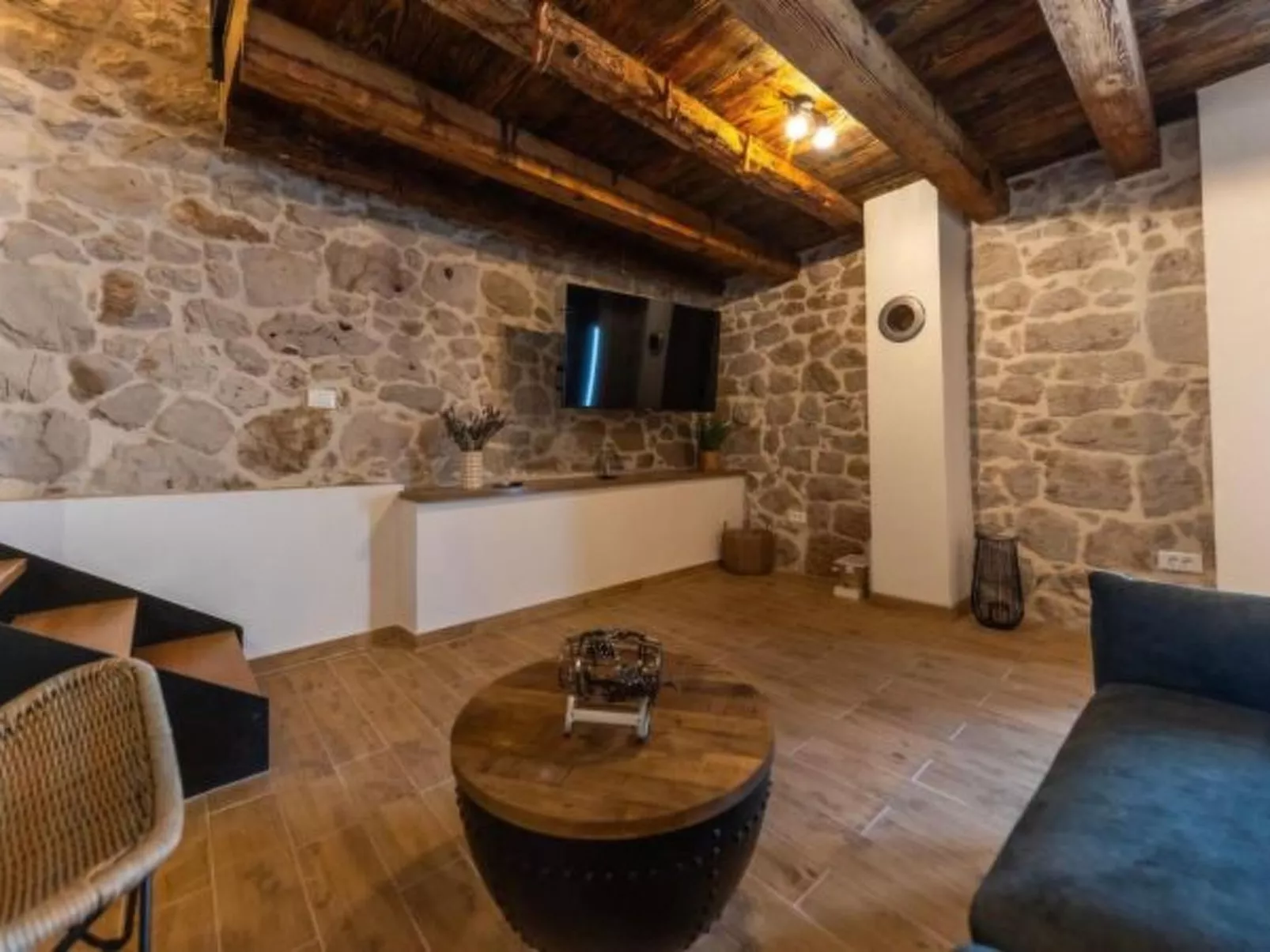 Stone villa Marita with pool - Image-tags.info