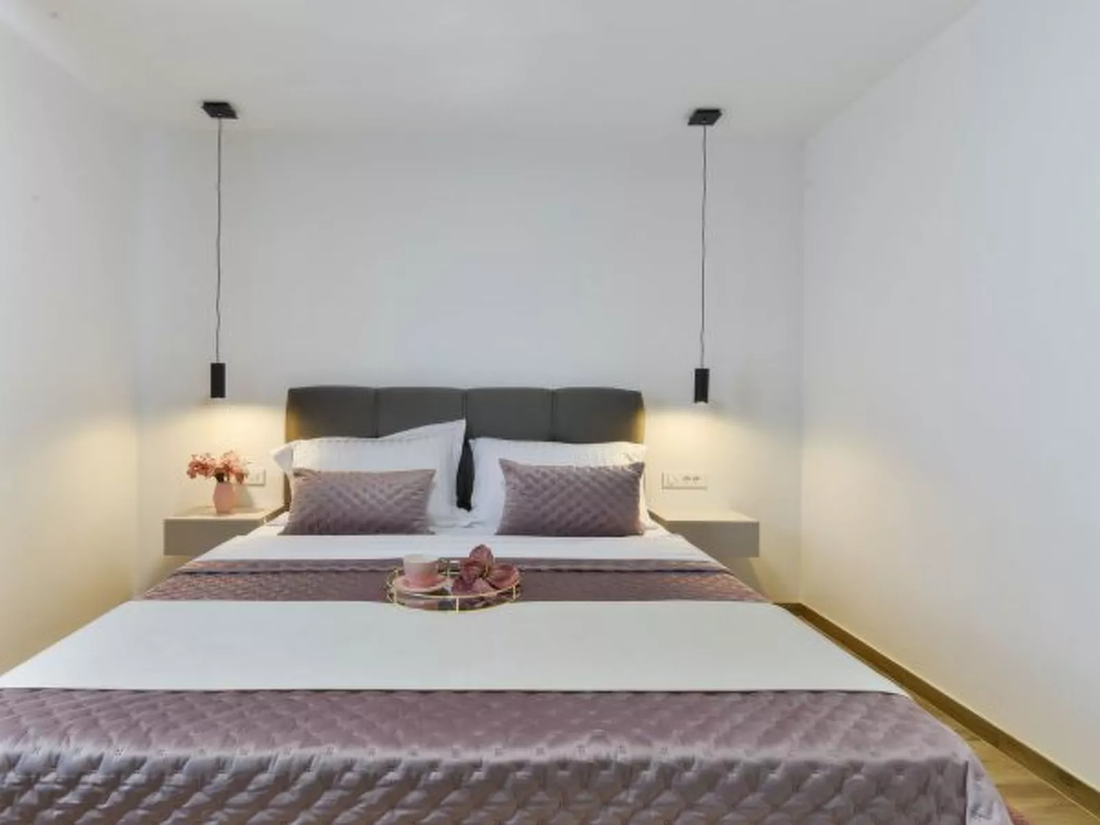 Villa Zariva with pool and panoramic mountain and - Image-tags.info