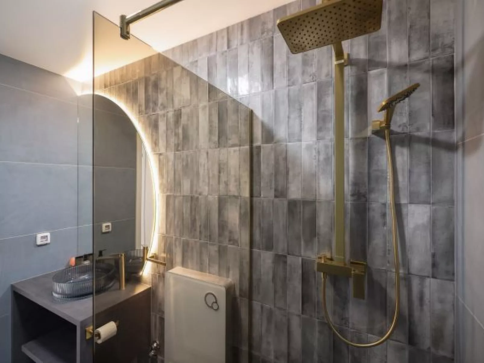 Villa Novue with pool - Image-tags.info