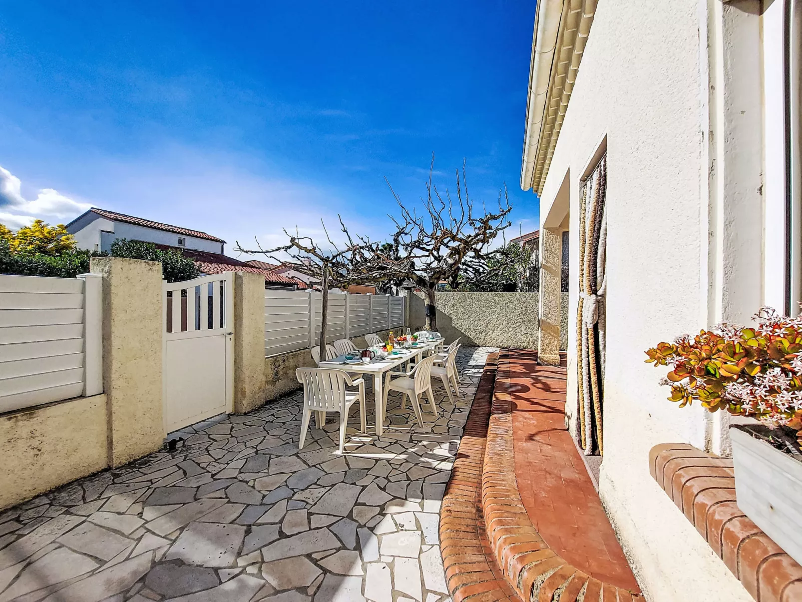 Maison Millet - Buiten